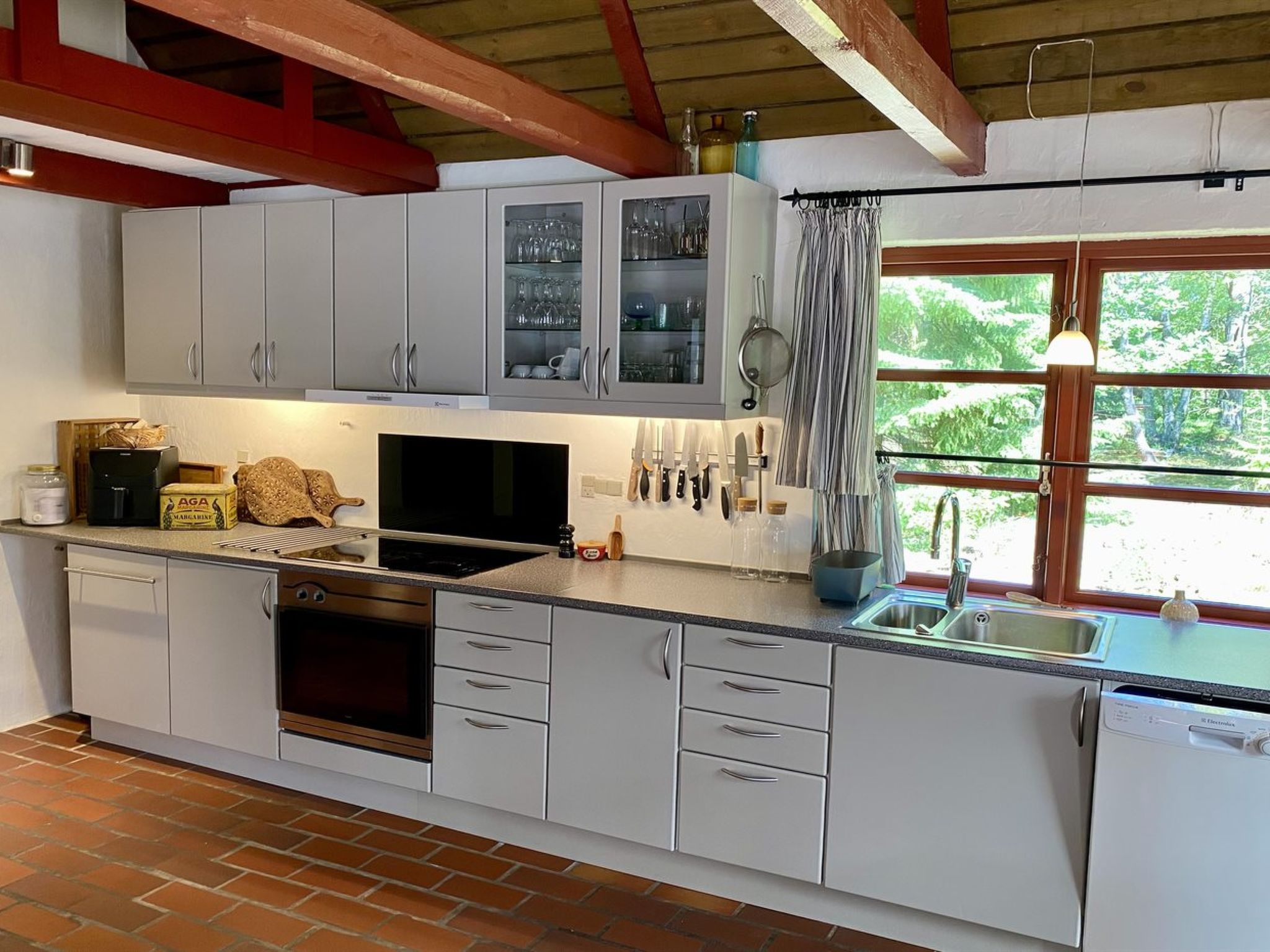 "Jooseppi" - 4.8km from the sea - Drinnen