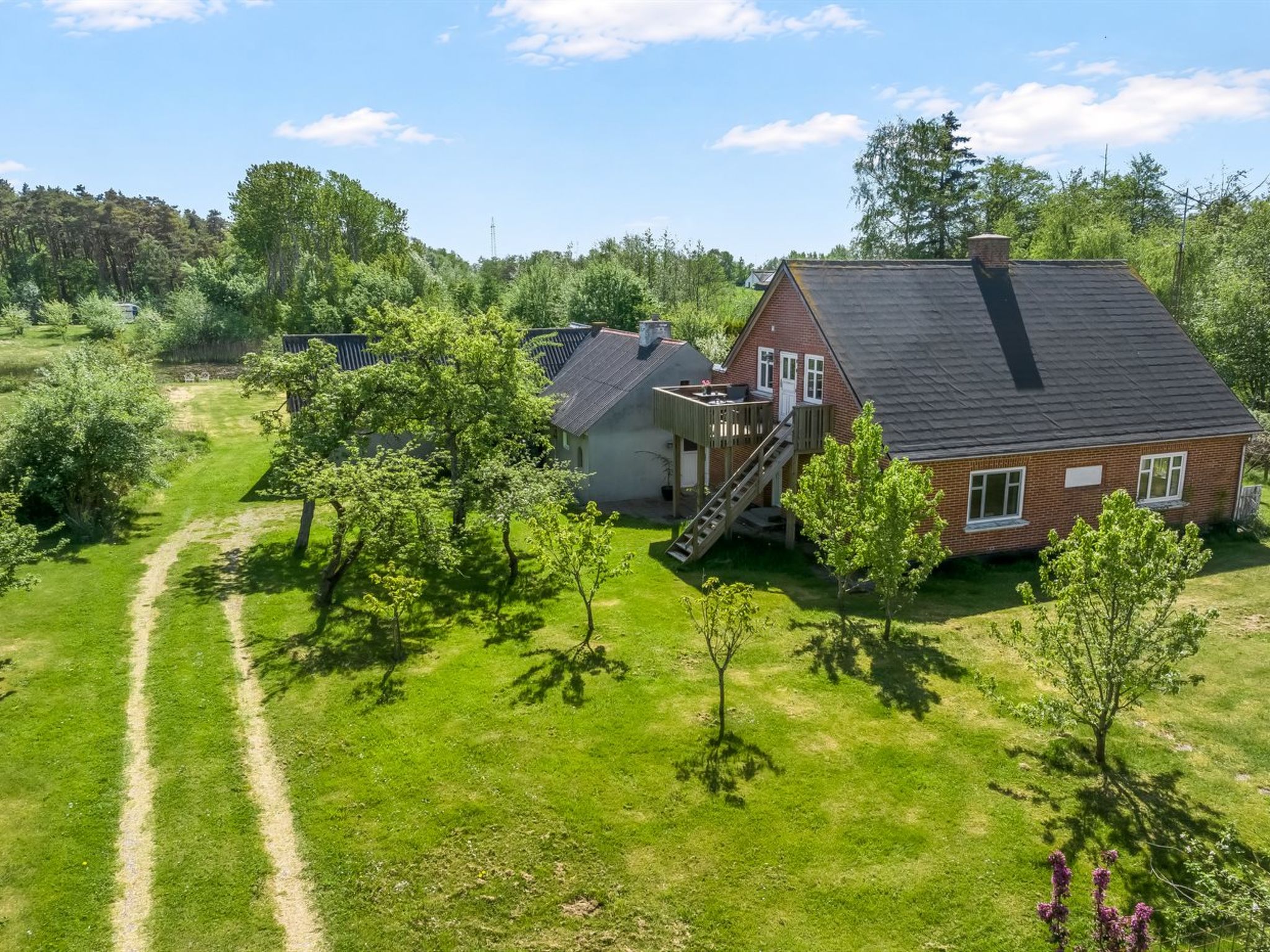 "Yorrick" - 5km from the sea - Buiten