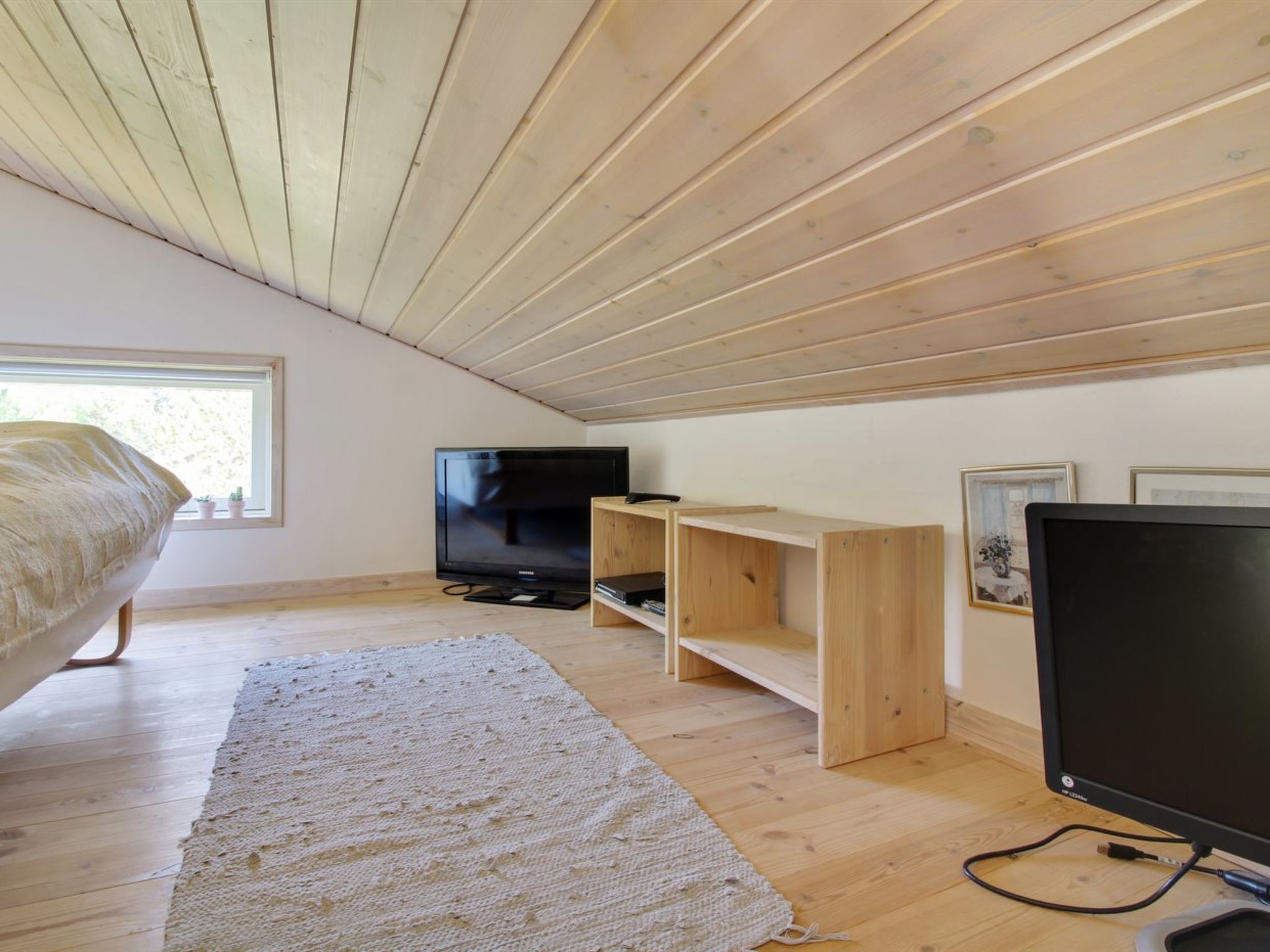 "Hampus" - 500m from the sea-Binnen
