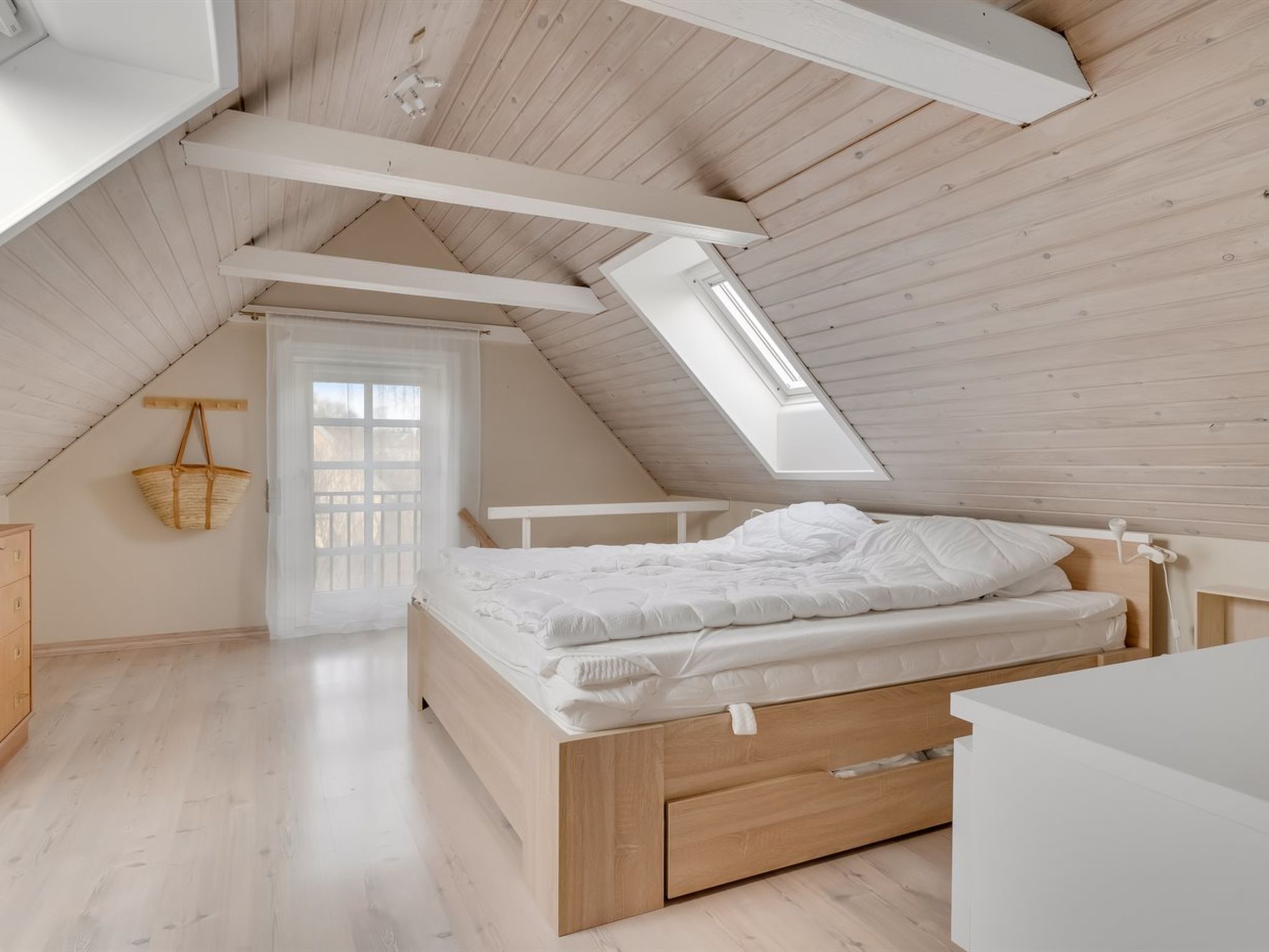 "Luiza" - 2km from the sea-Binnen
