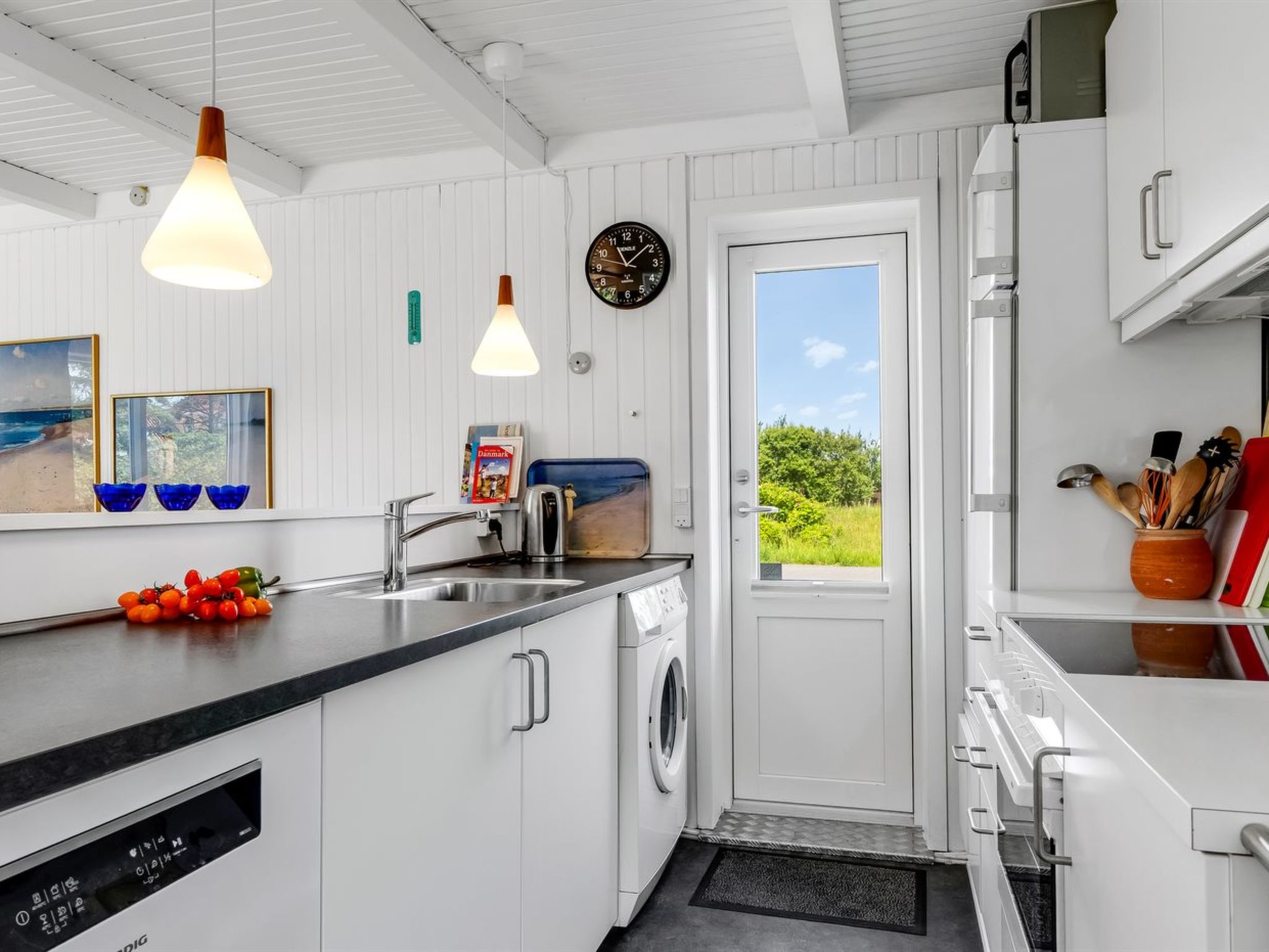 "Tinka" - 100m from the sea
