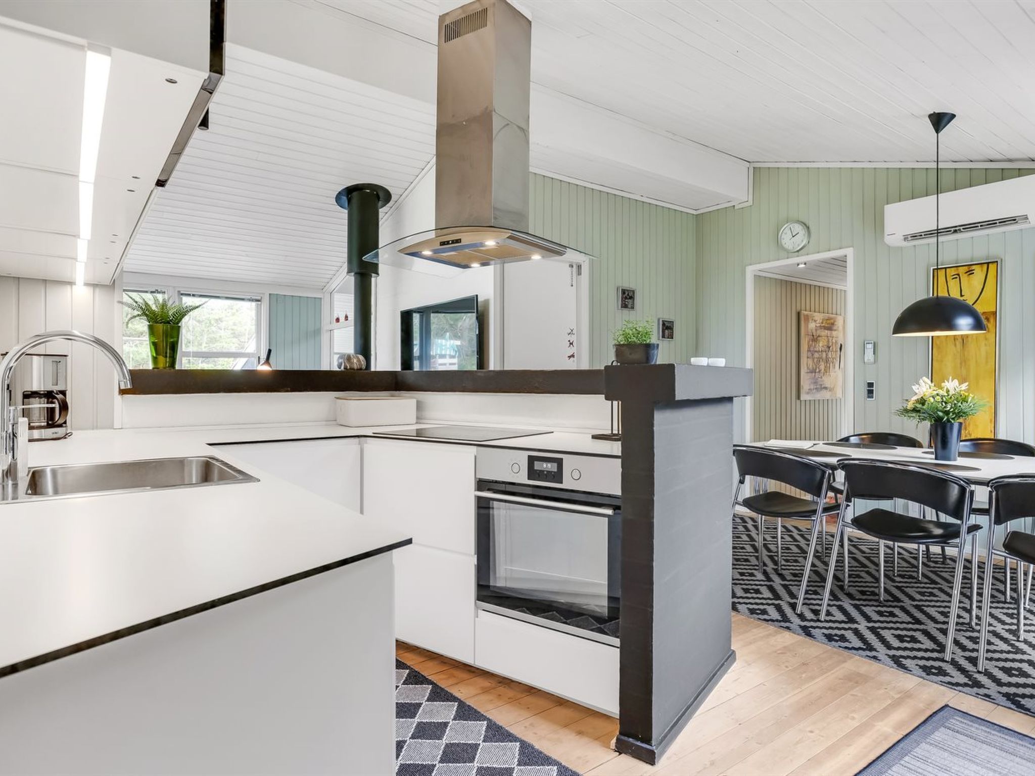 "Halwarth" - 250m from the sea-Binnen