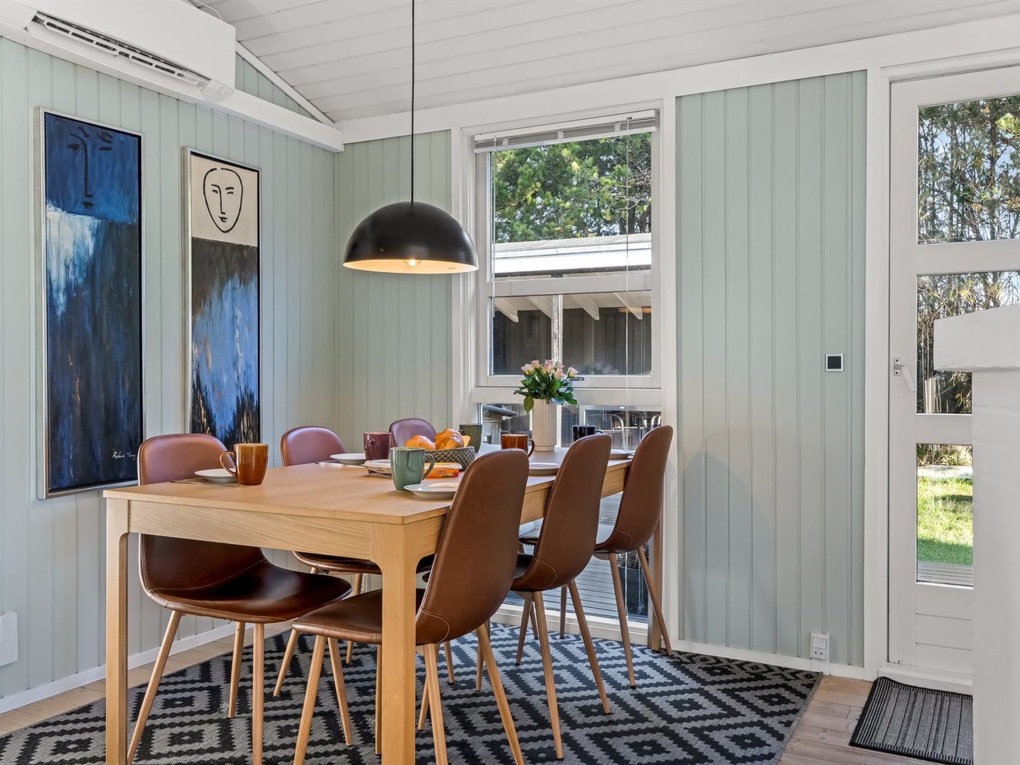 "Halwarth" - 250m from the sea