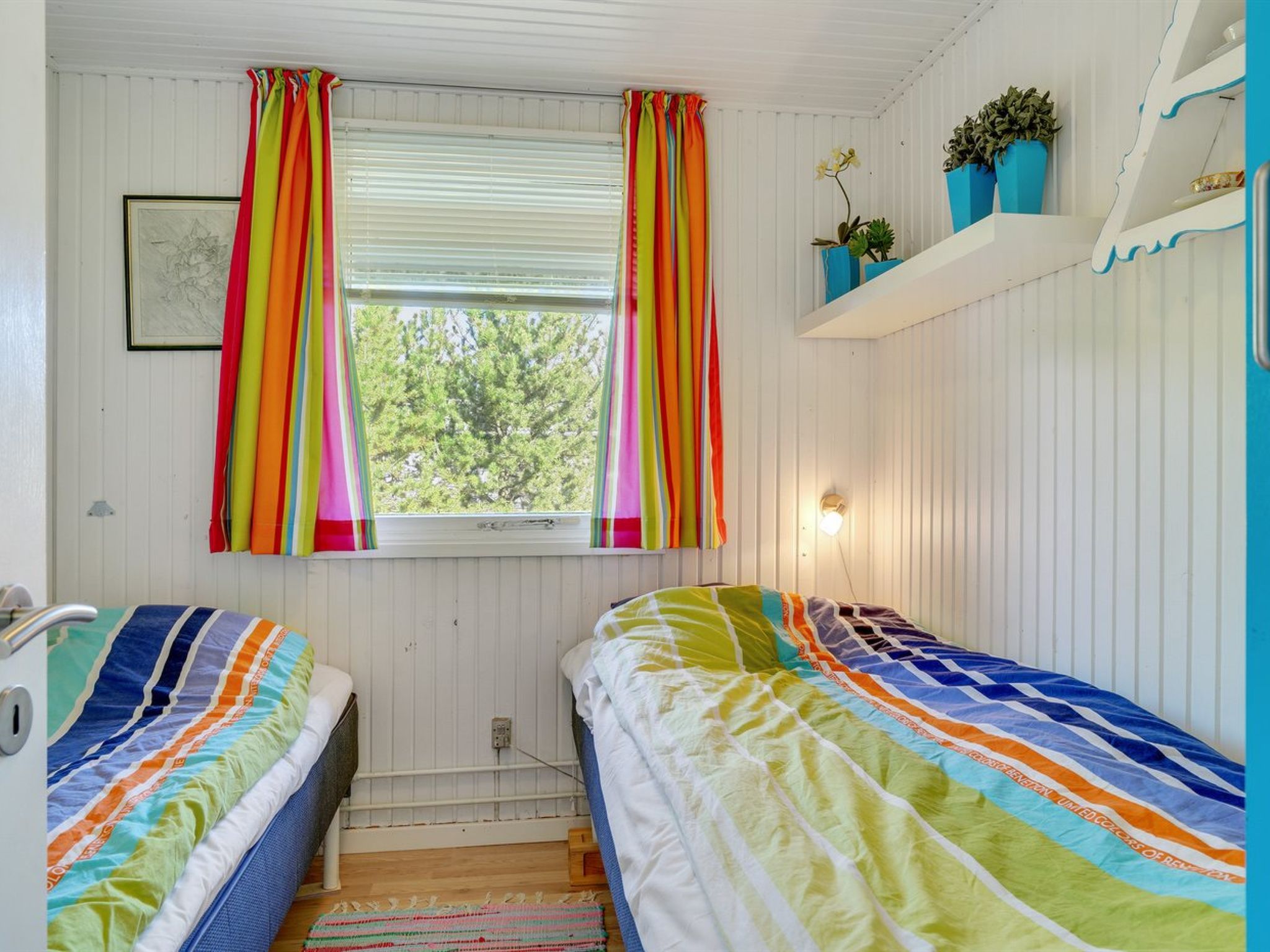 "Dorith" - 100m from the sea-Binnen