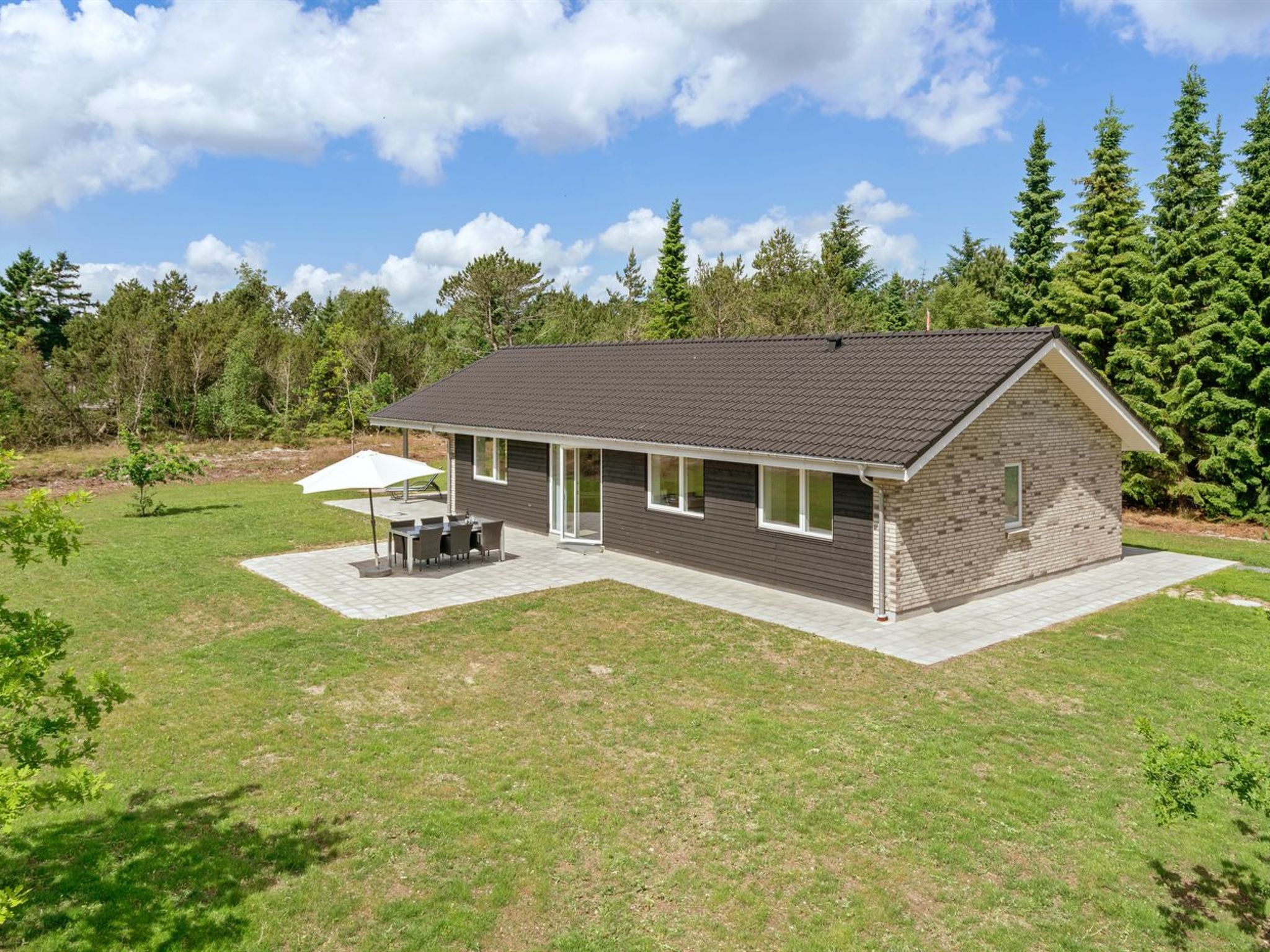 "Alona" - 250m from the sea-Buiten