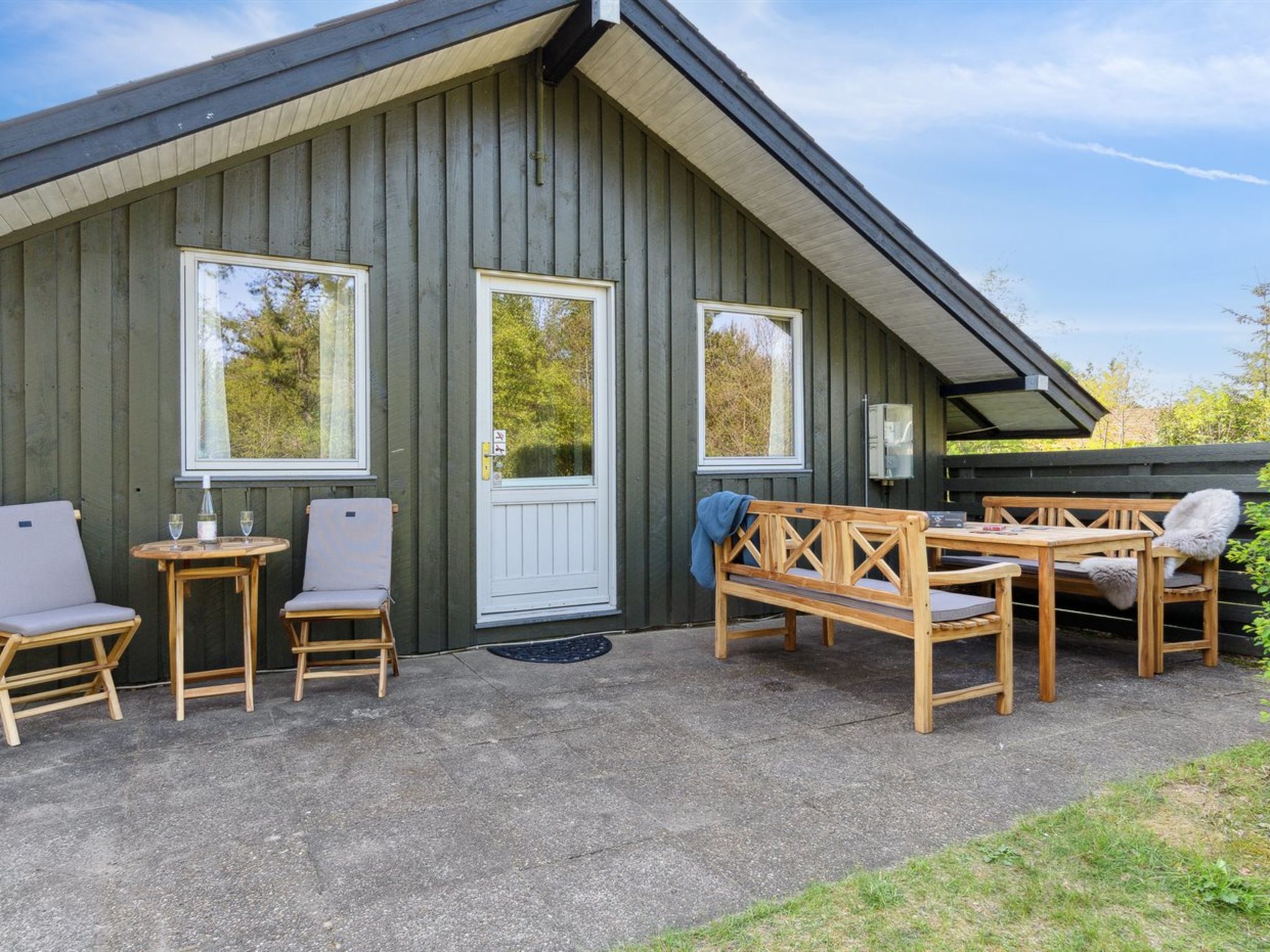 "Irlin" - 600m from the sea - Buiten