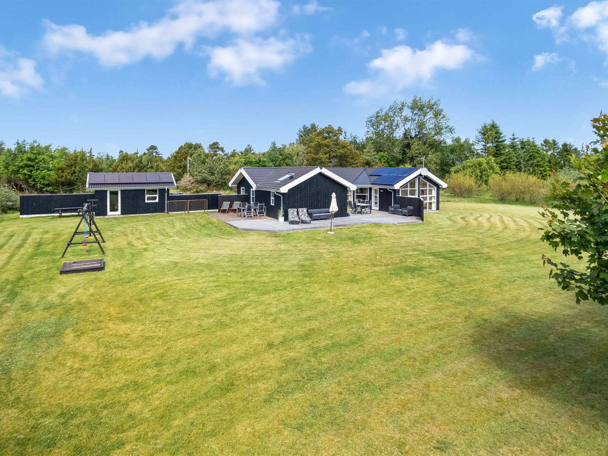 "Oddvar" - 400m from the sea