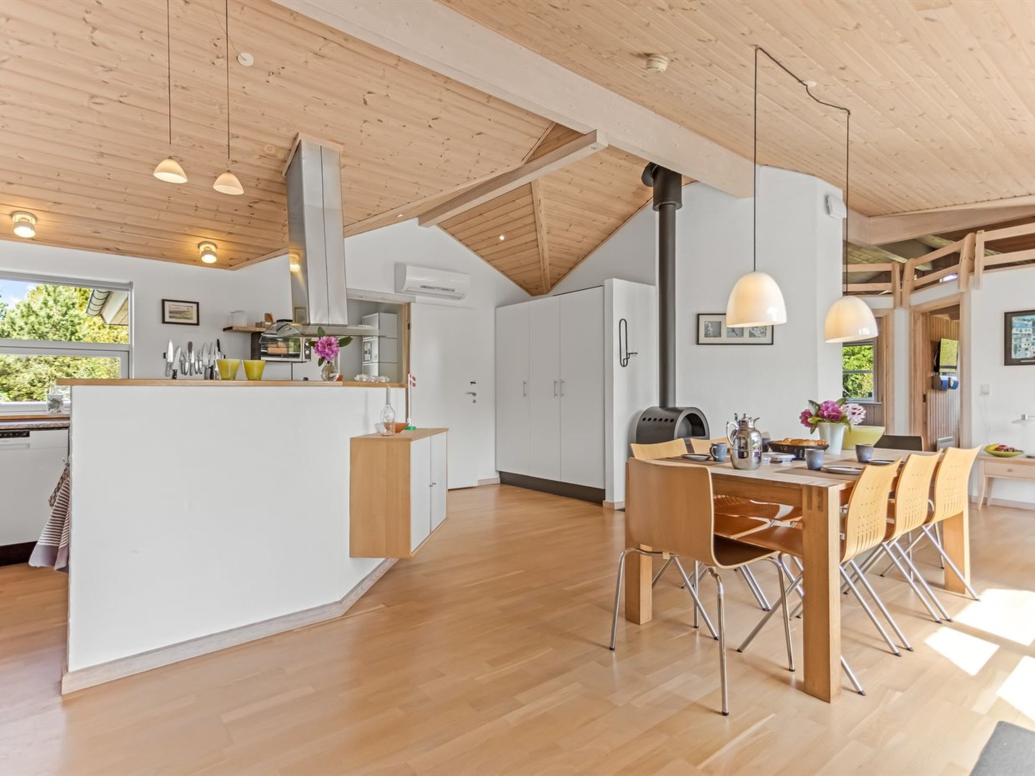 "Oddvar" - 400m from the sea