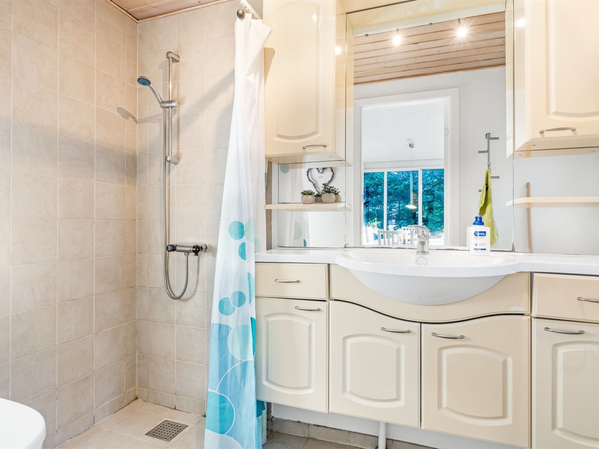 Photo of "Neval" - 150m from the sea