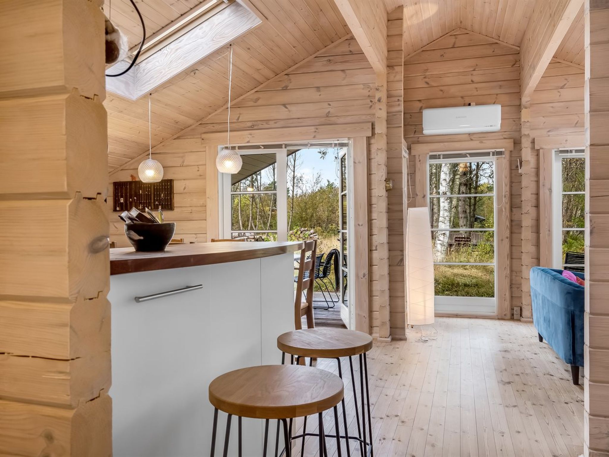 "Tanas" - 2km from the sea - Binnen
