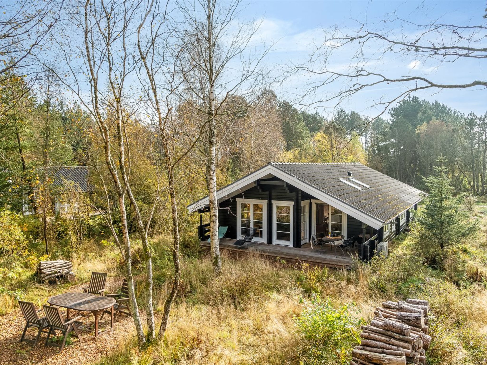 "Tanas" - 2km from the sea - Buiten