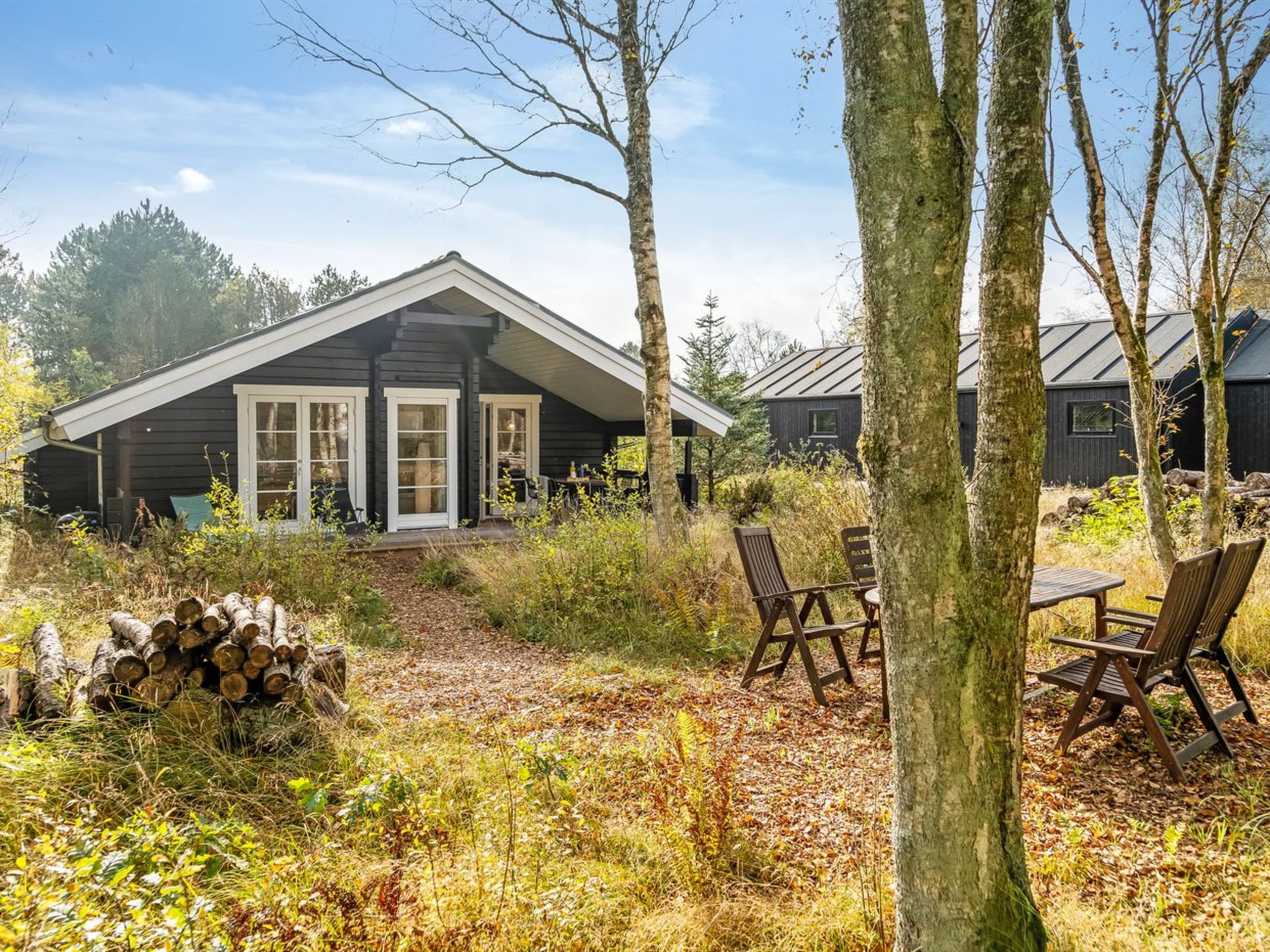 "Tanas" - 2km from the sea - Buiten
