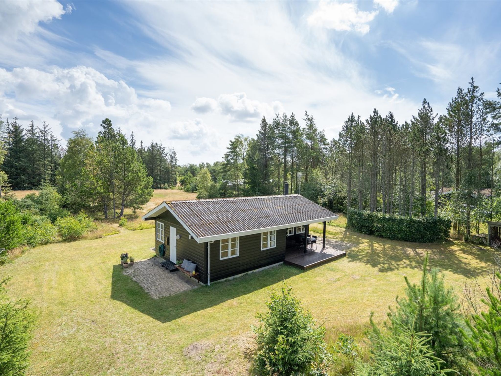 "Gizelle" - 1.5km from the sea