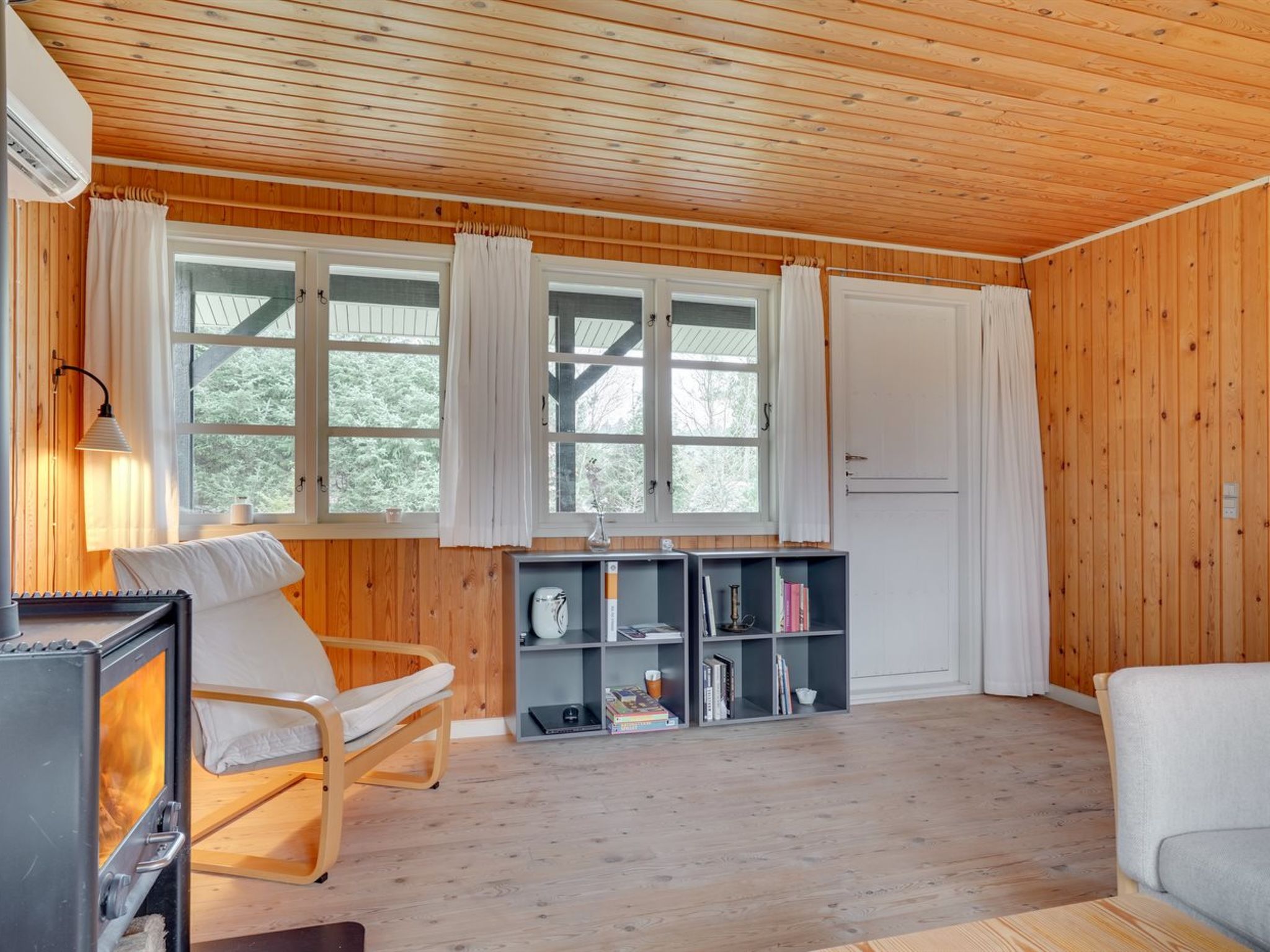 "Gizelle" - 1.5km from the sea-Binnen