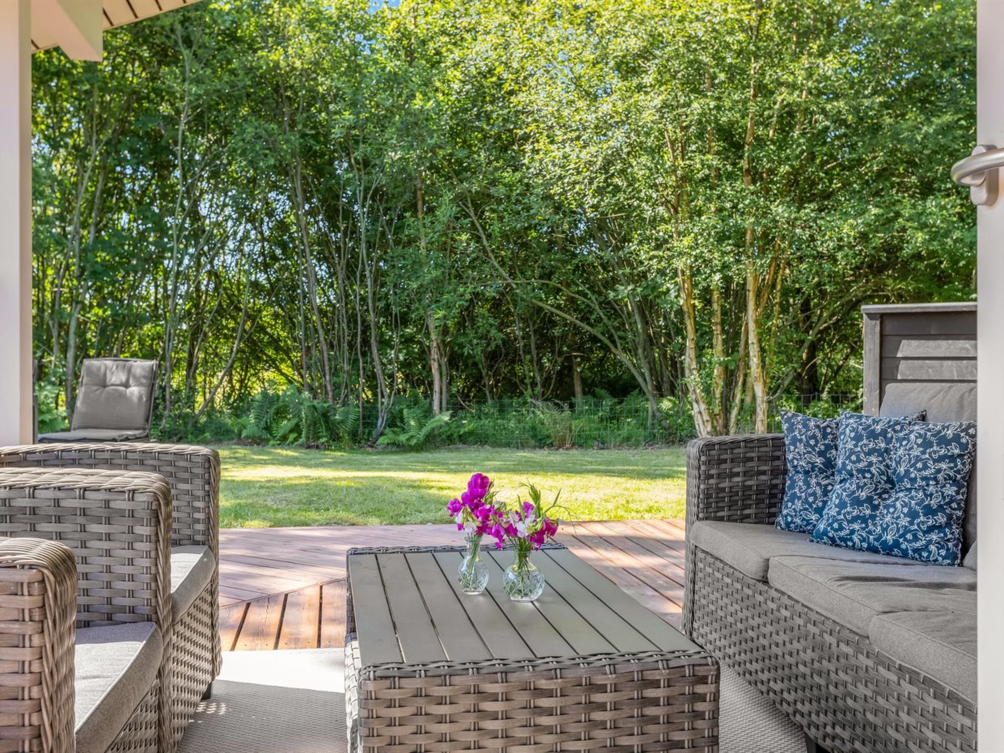 "Arny" - 1.5km from the sea — Terrace (2 of 37)