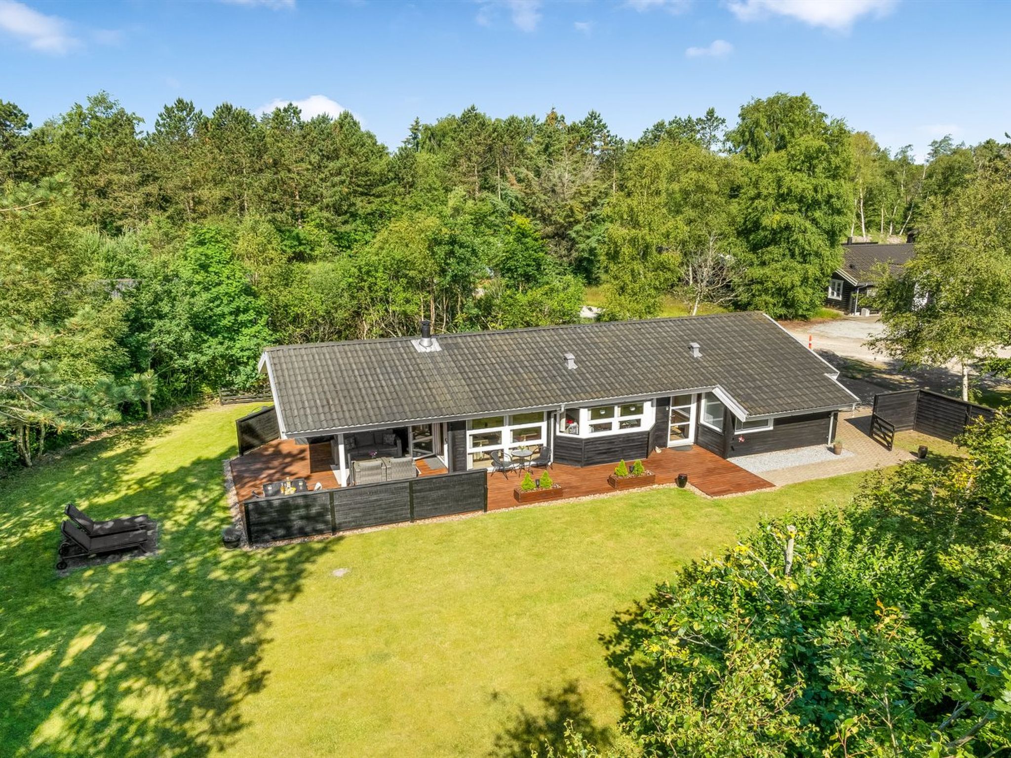 "Arny" - 1.5km from the sea - Buiten