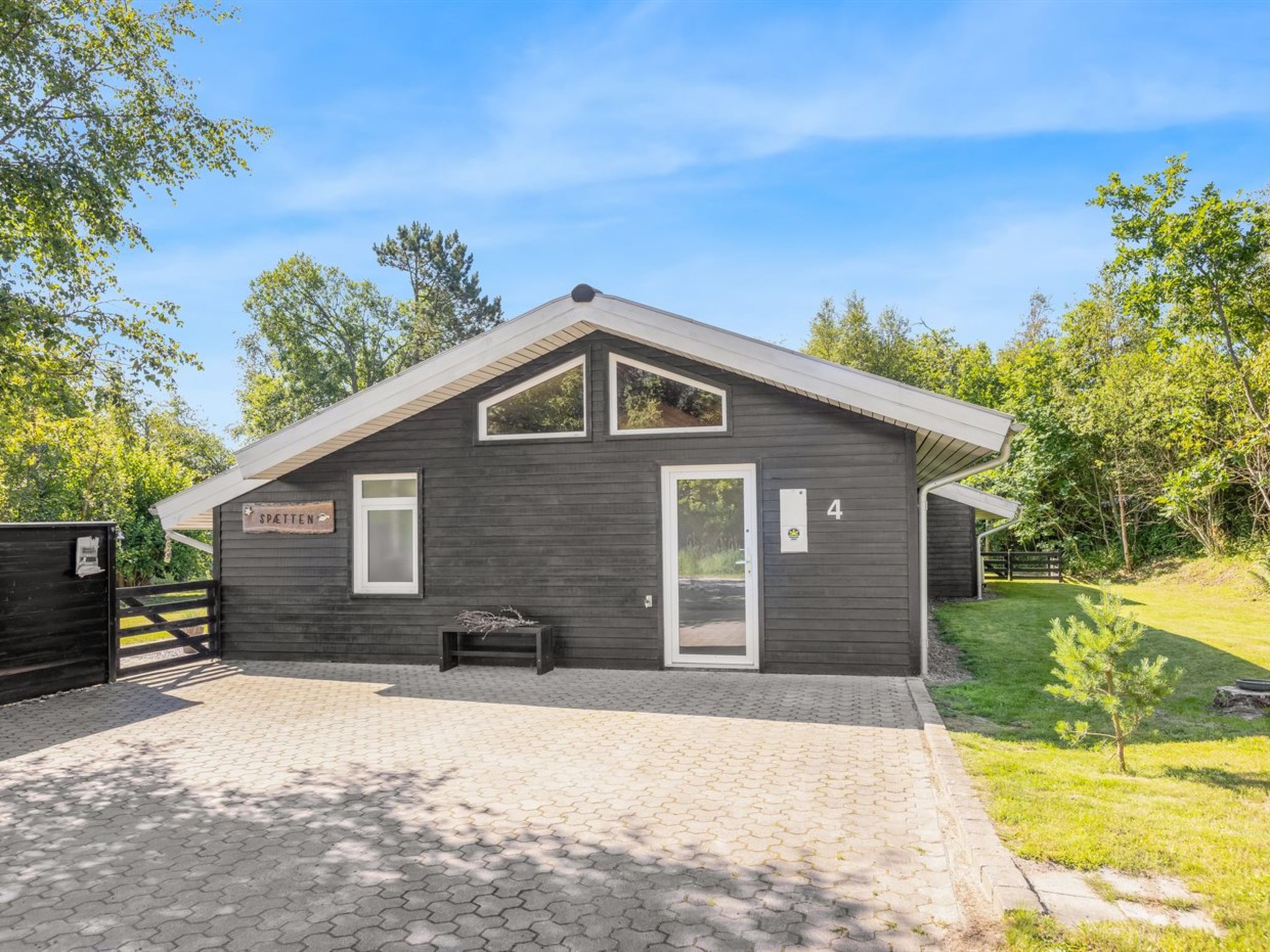 "Arny" - 1.5km from the sea - Buiten