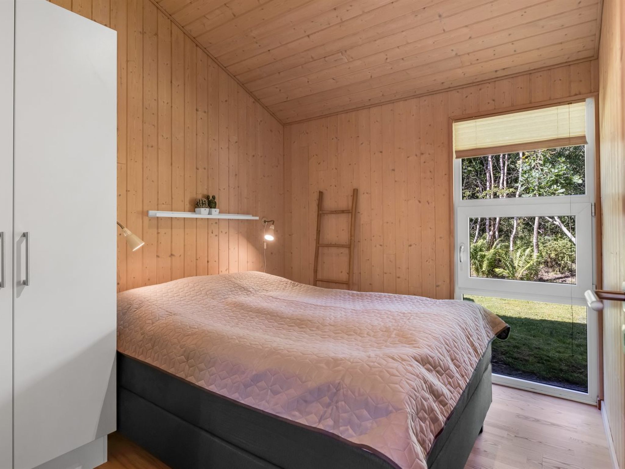 "Arny" - 1.5km from the sea-Inside