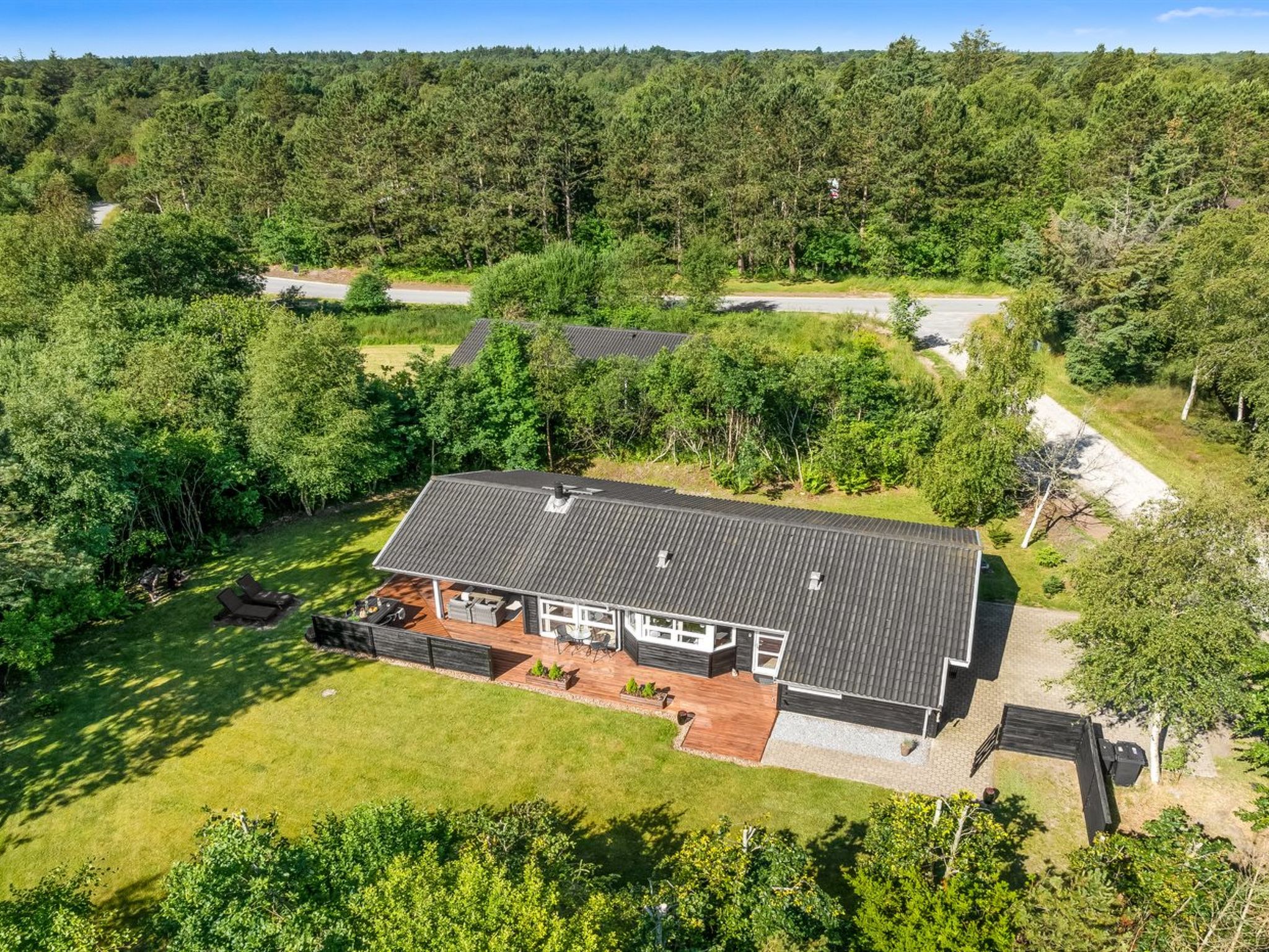 "Arny" - 1.5km from the sea-Outside