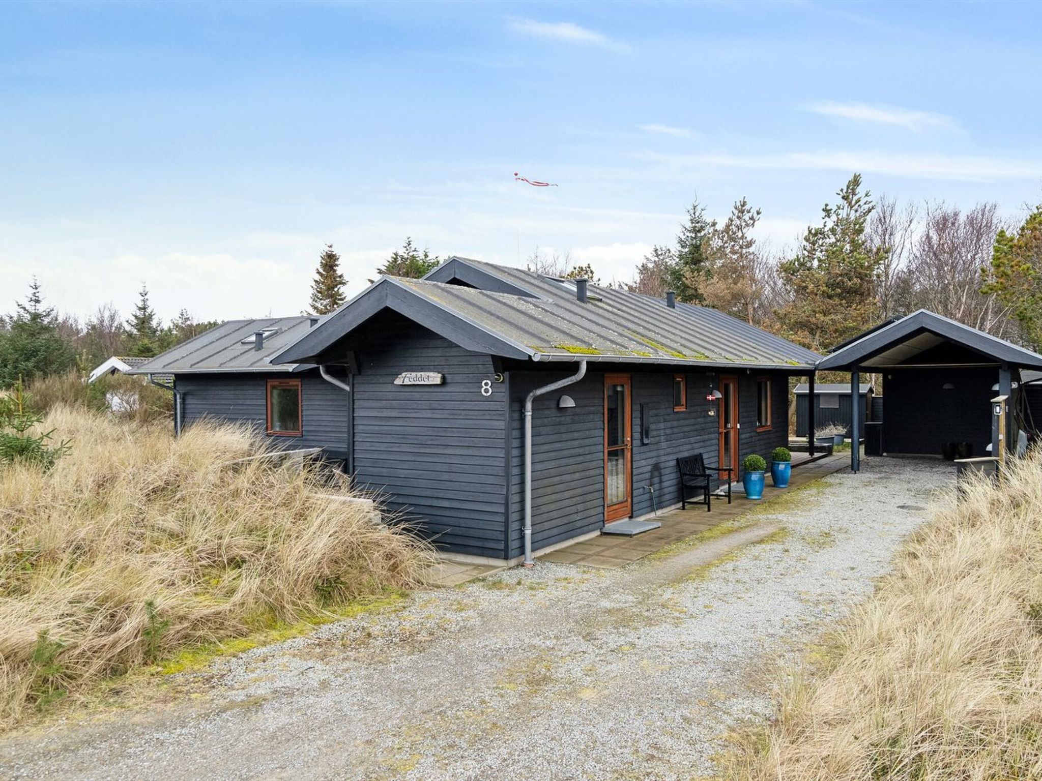 "Nannah" - 100m from the sea
