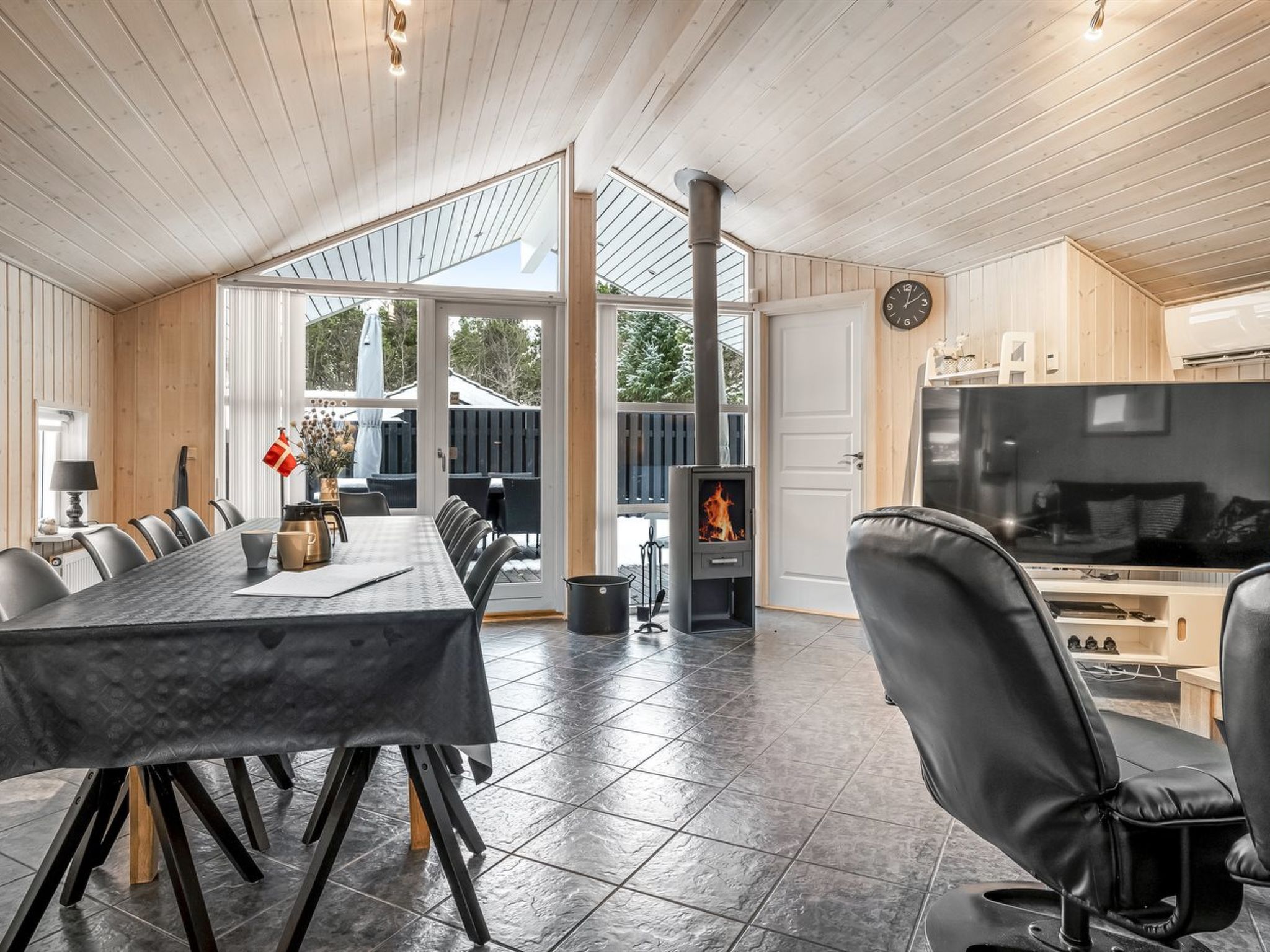 "Elvin" - 2km from the sea-Dedans