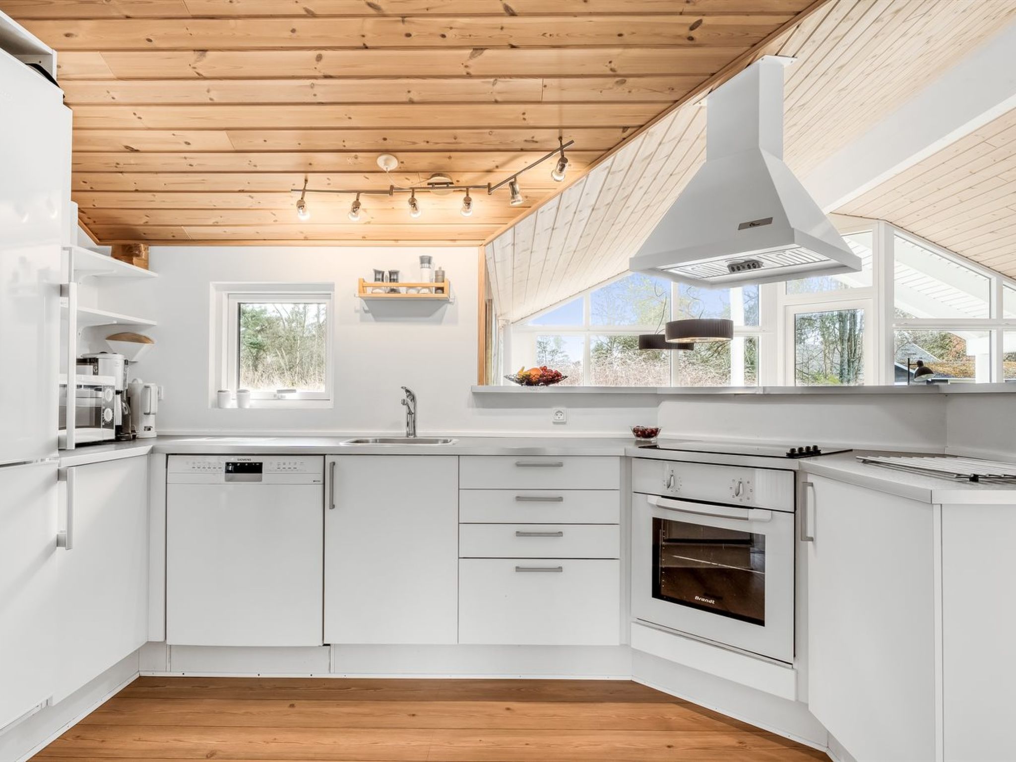 "Keyla" - 2.8km from the sea-Binnen