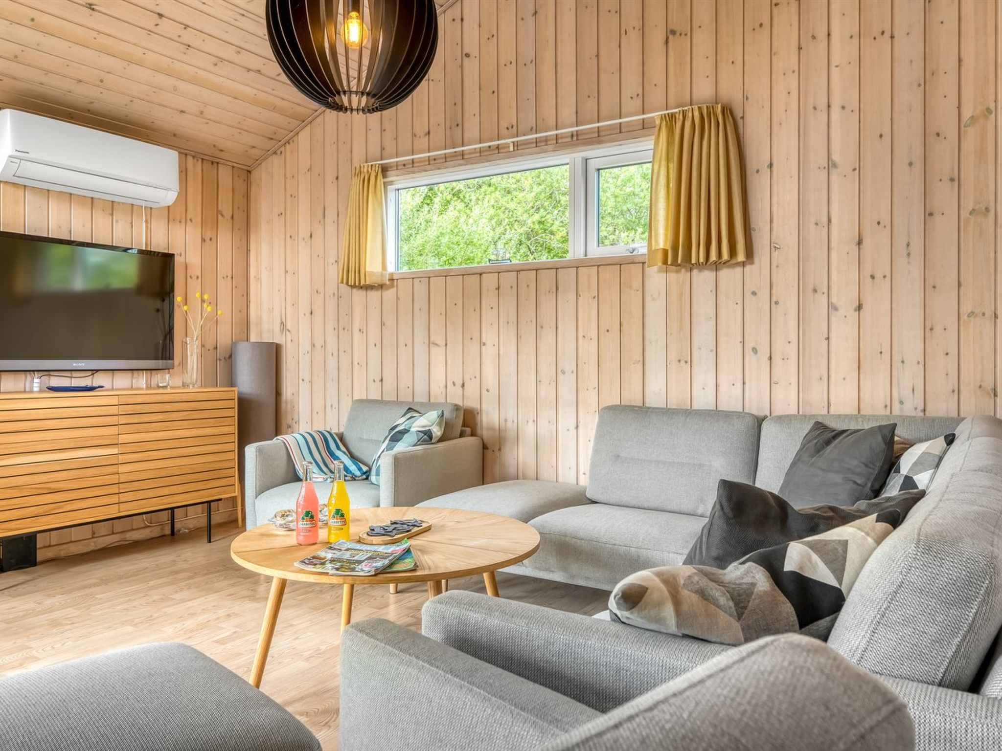 "Alisa" - 1.9km from the sea-Dedans