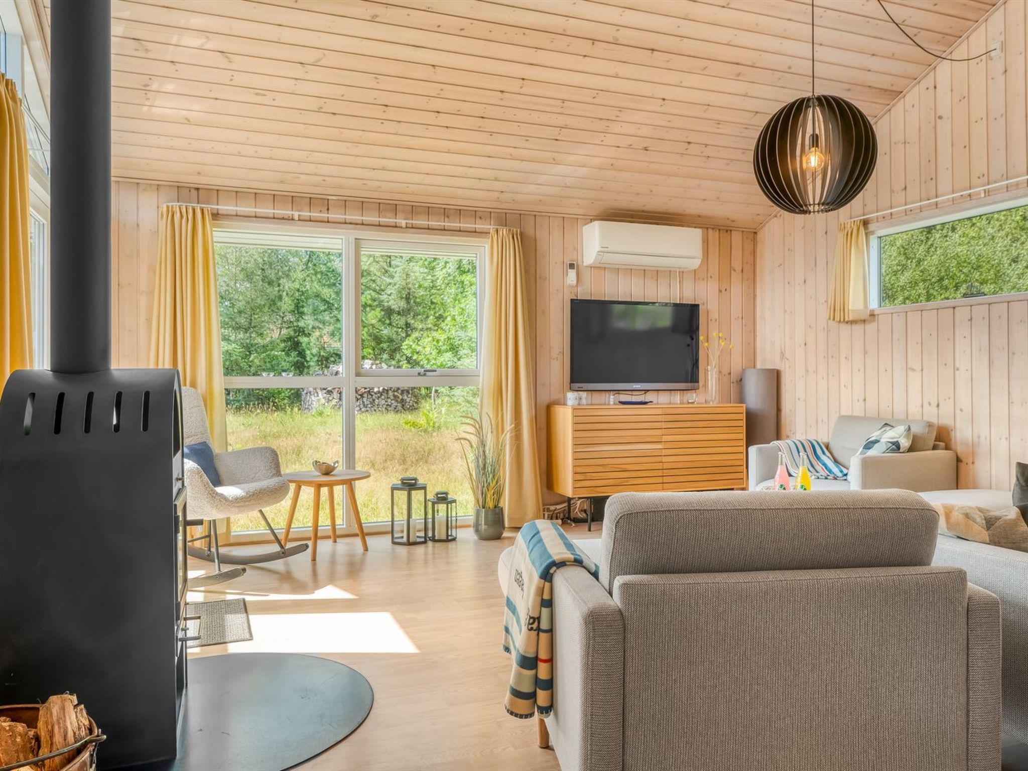 "Alisa" - 1.9km from the sea-Dedans