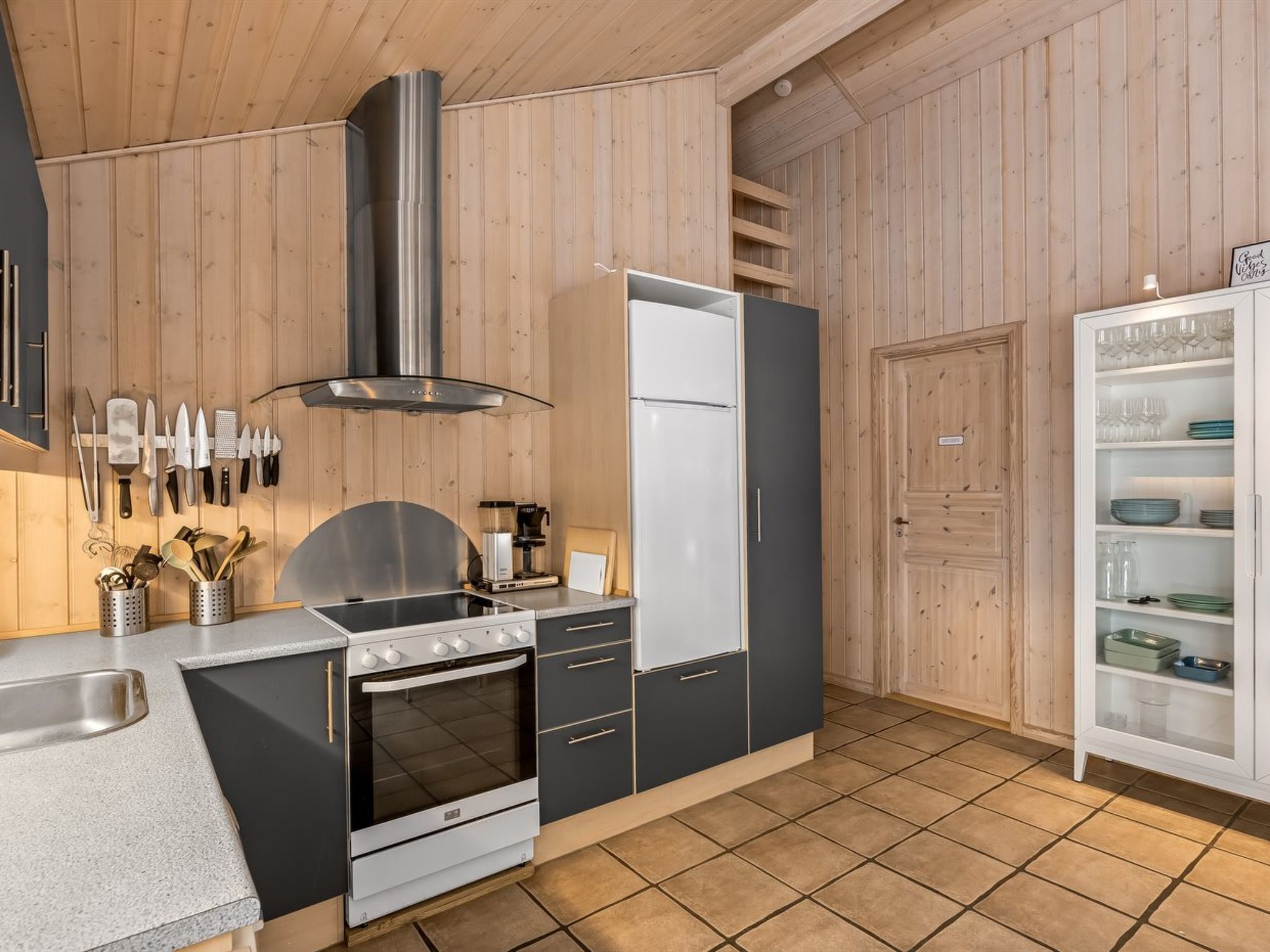 Photo of "Rickmer" - 1.9km from the sea