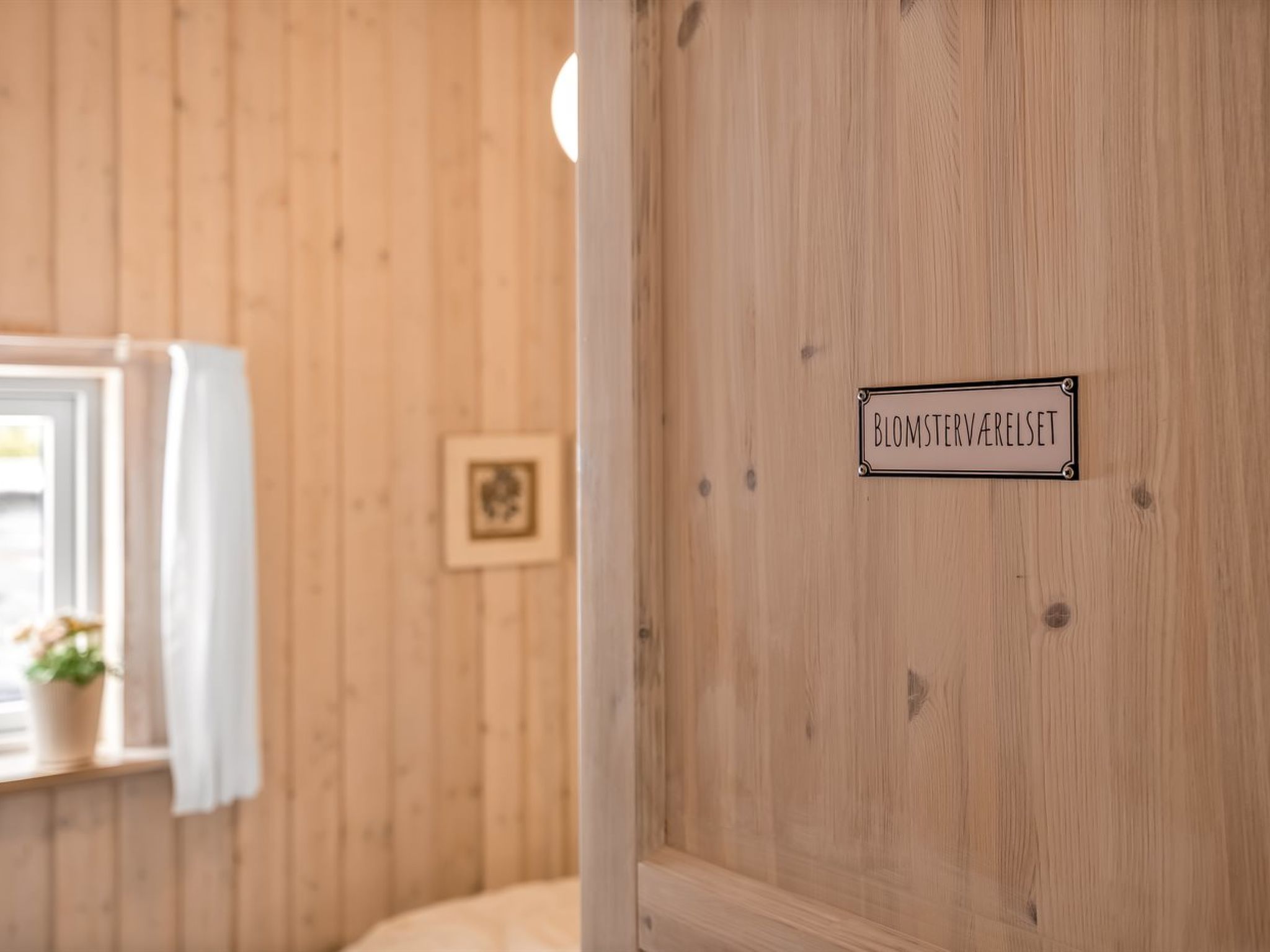 Photo of "Rickmer" - 1.9km from the sea