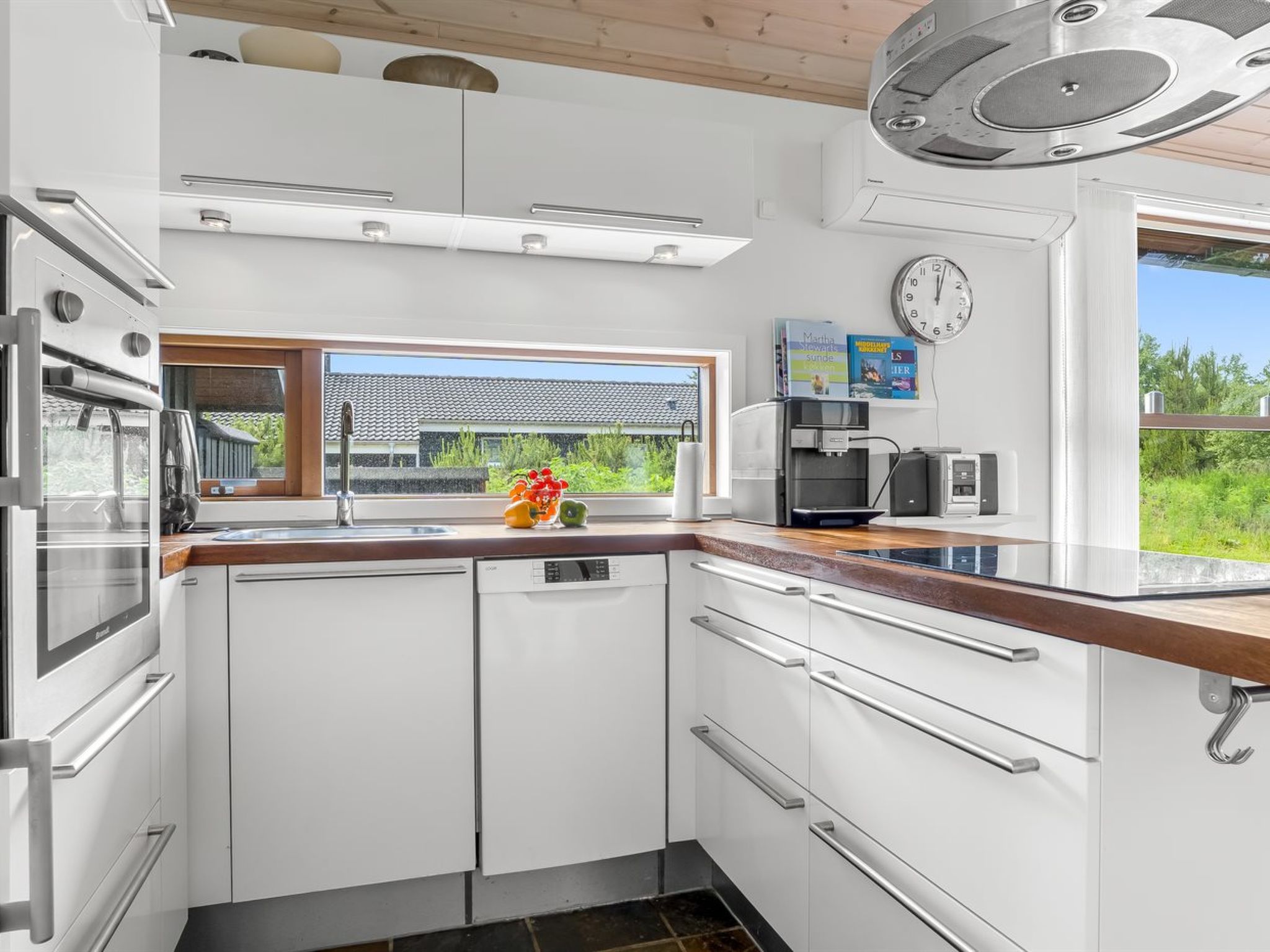 "Thiokk" - 1.5km from the sea - Drinnen