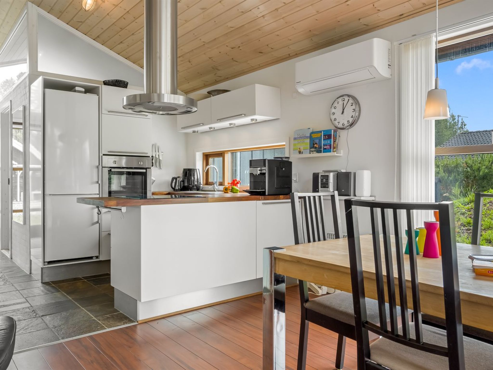 "Thiokk" - 1.5km from the sea - Drinnen