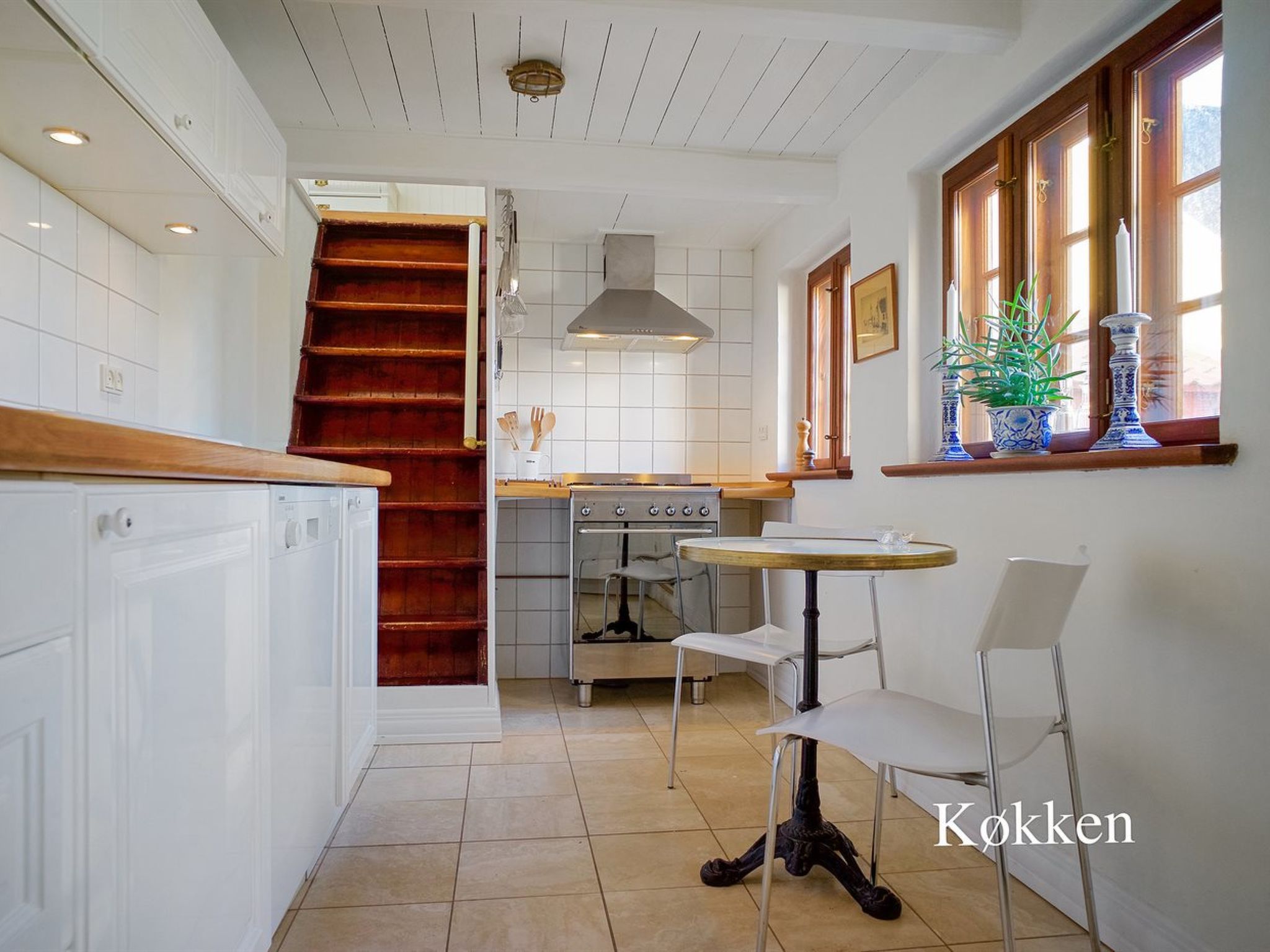 "Ingwald" - 50m from the sea - Binnen