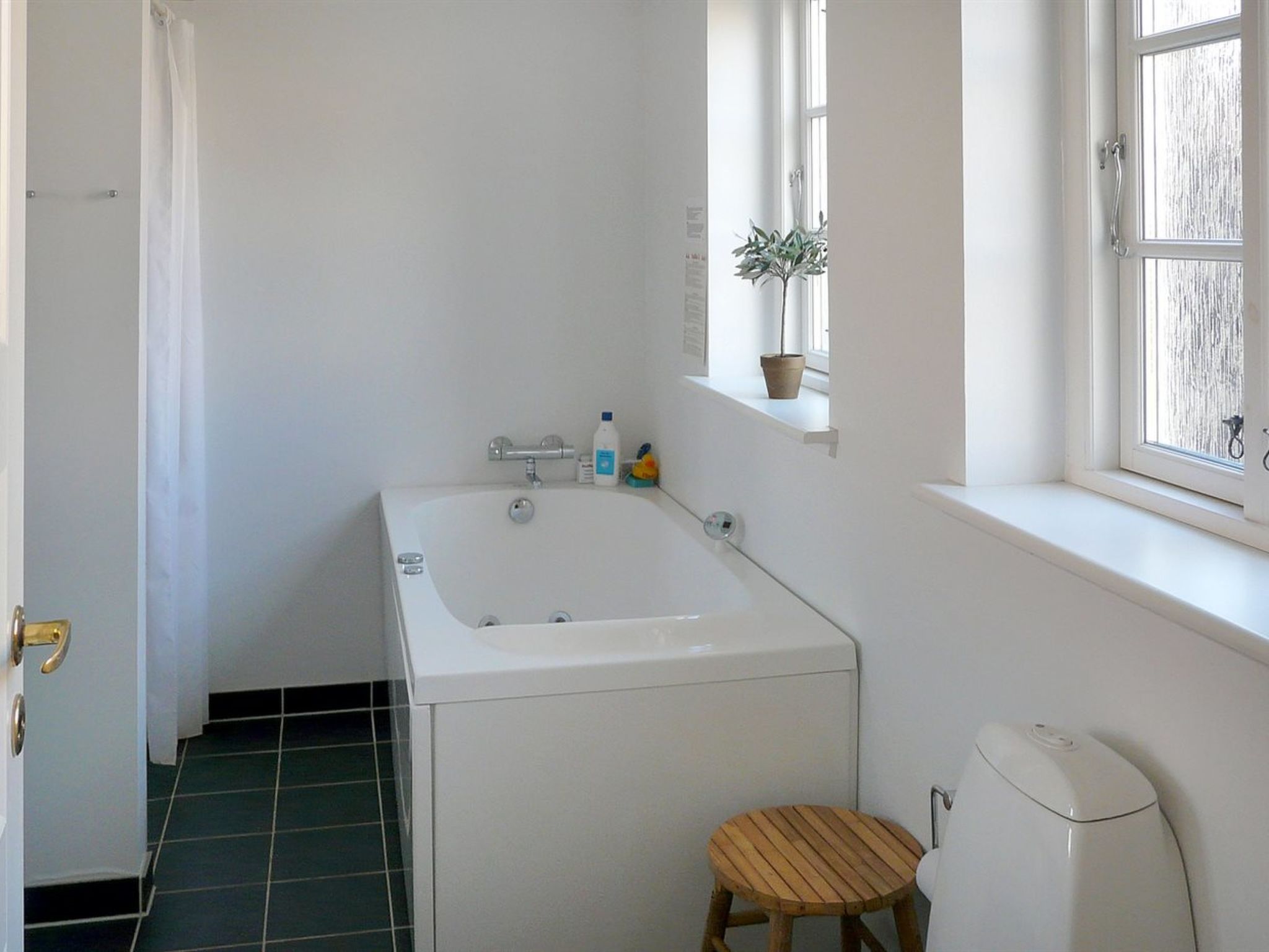 "Tuulia" - 1.1km from the sea-Binnen