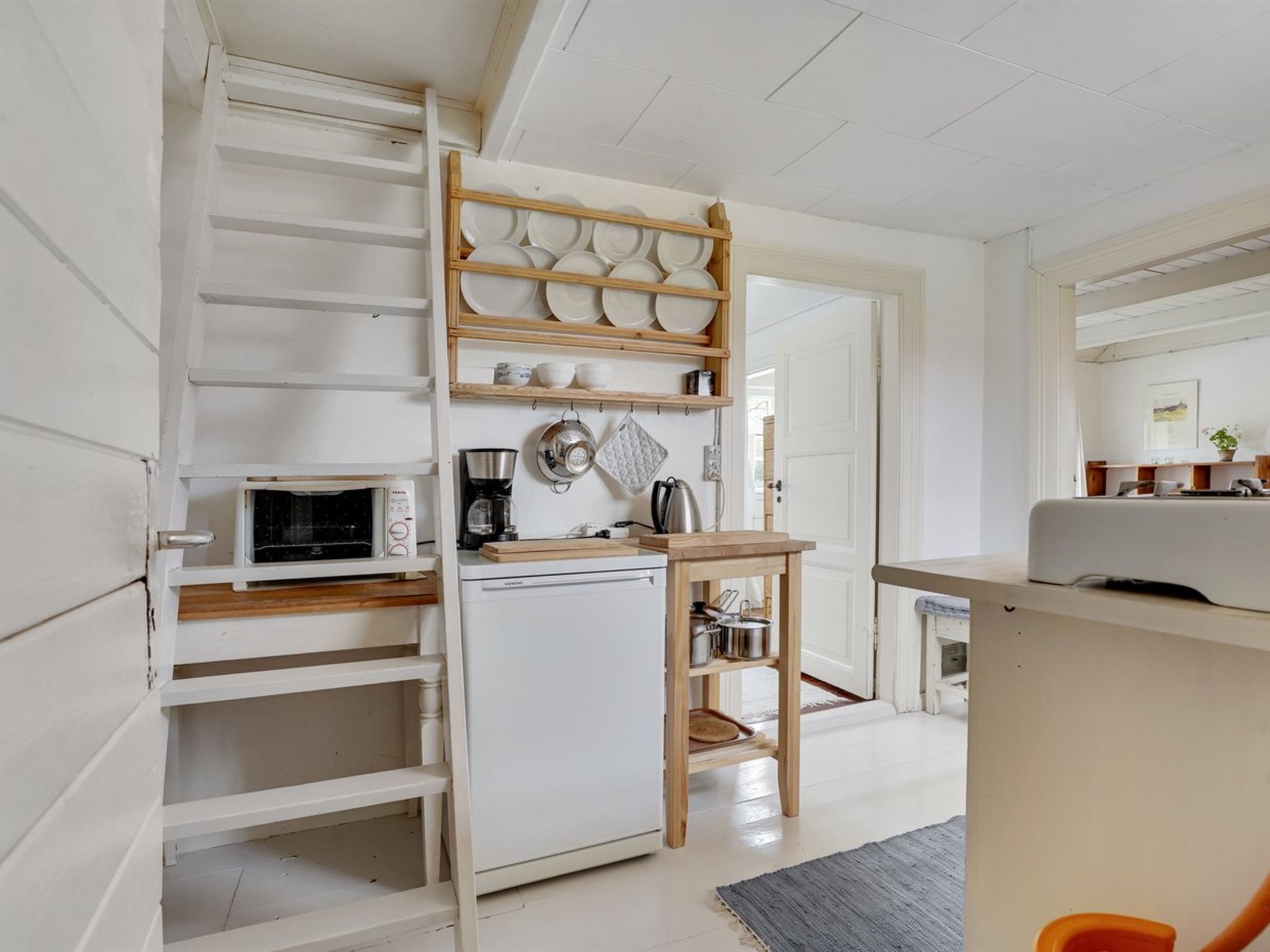 "Helny" - 300m from the sea-Binnen