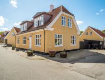 "Fria" - 500m from the sea