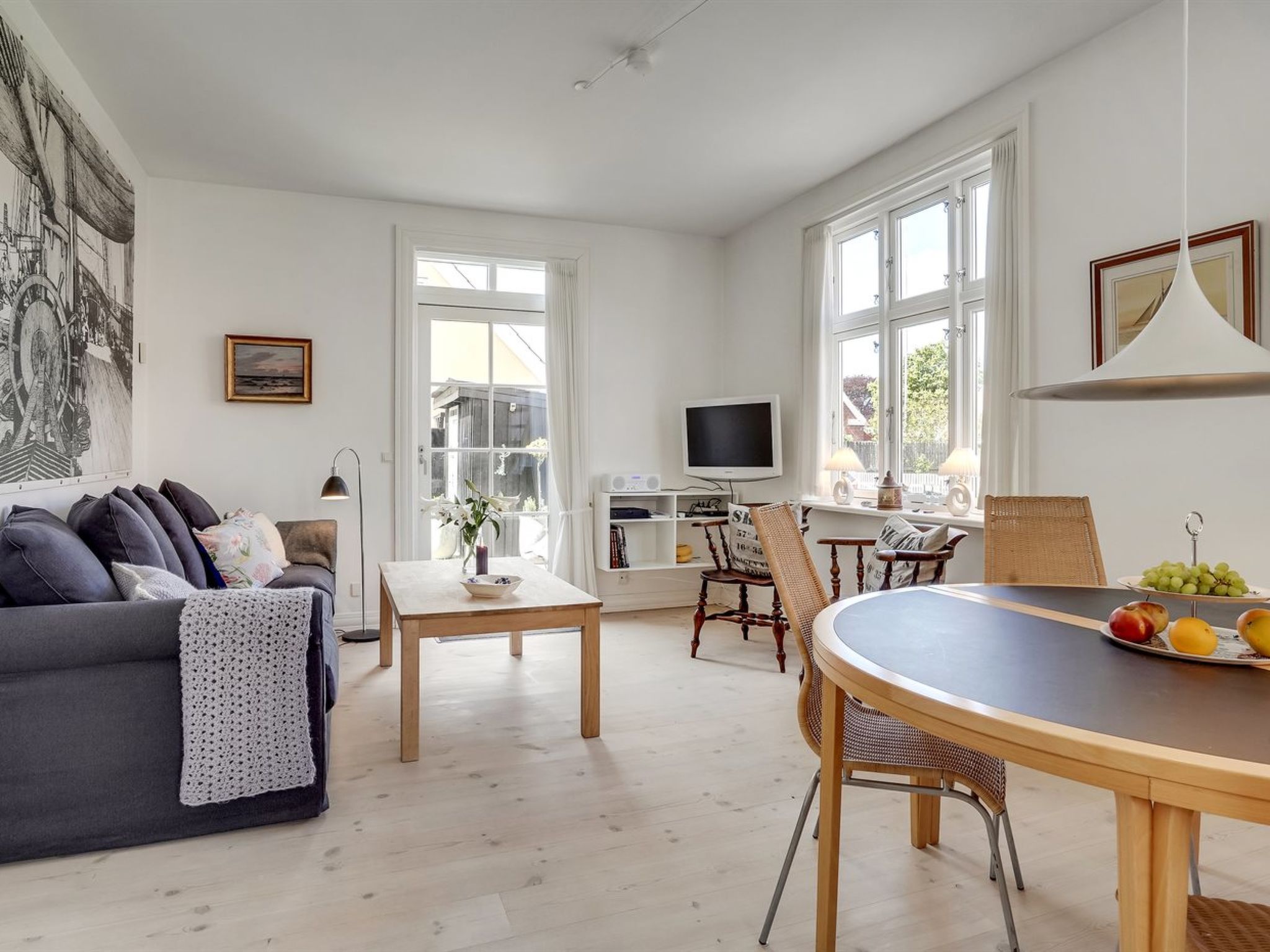 "Fria" - 500m from the sea - Binnen