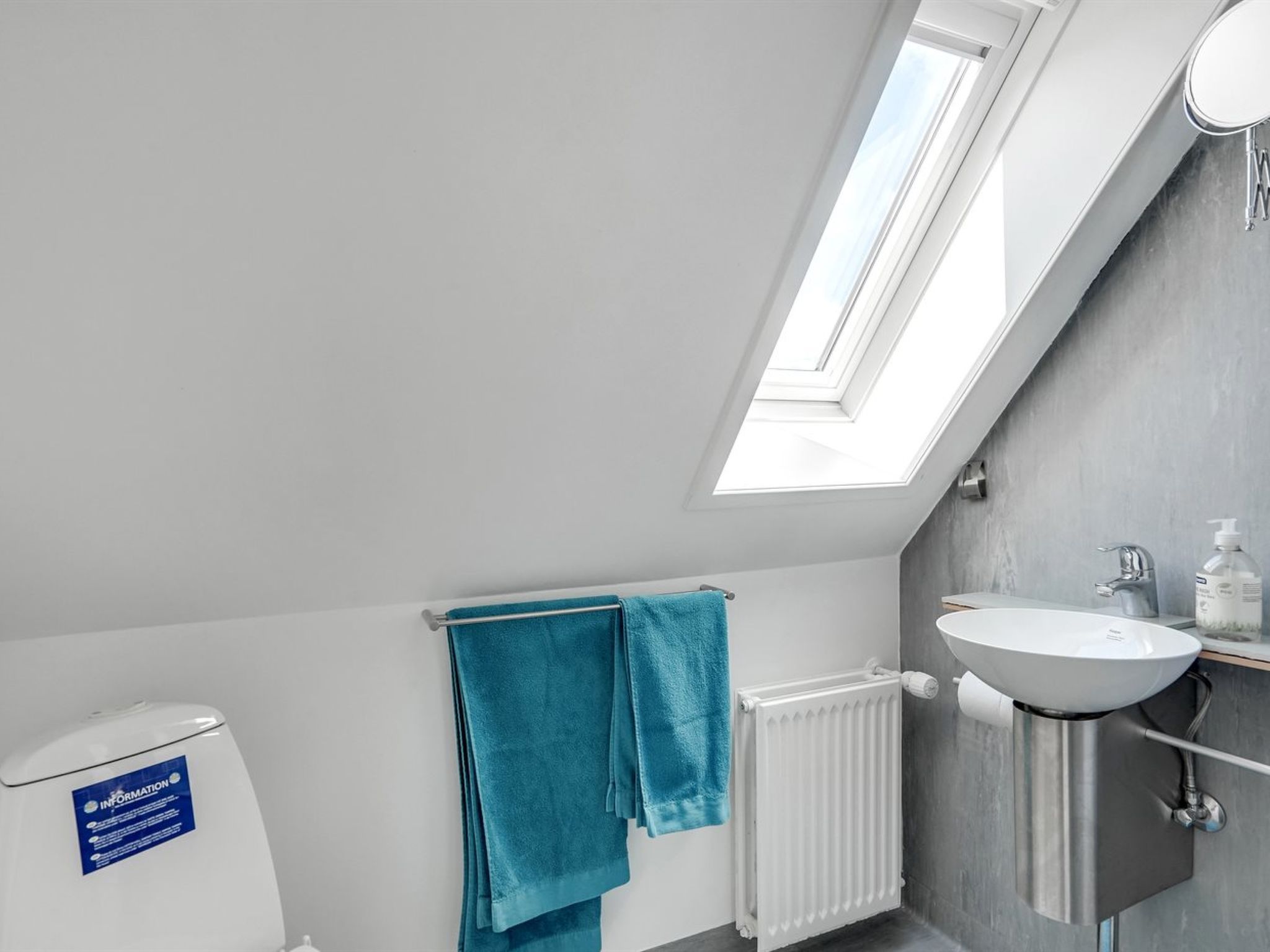 "Fria" - 500m from the sea - Binnen