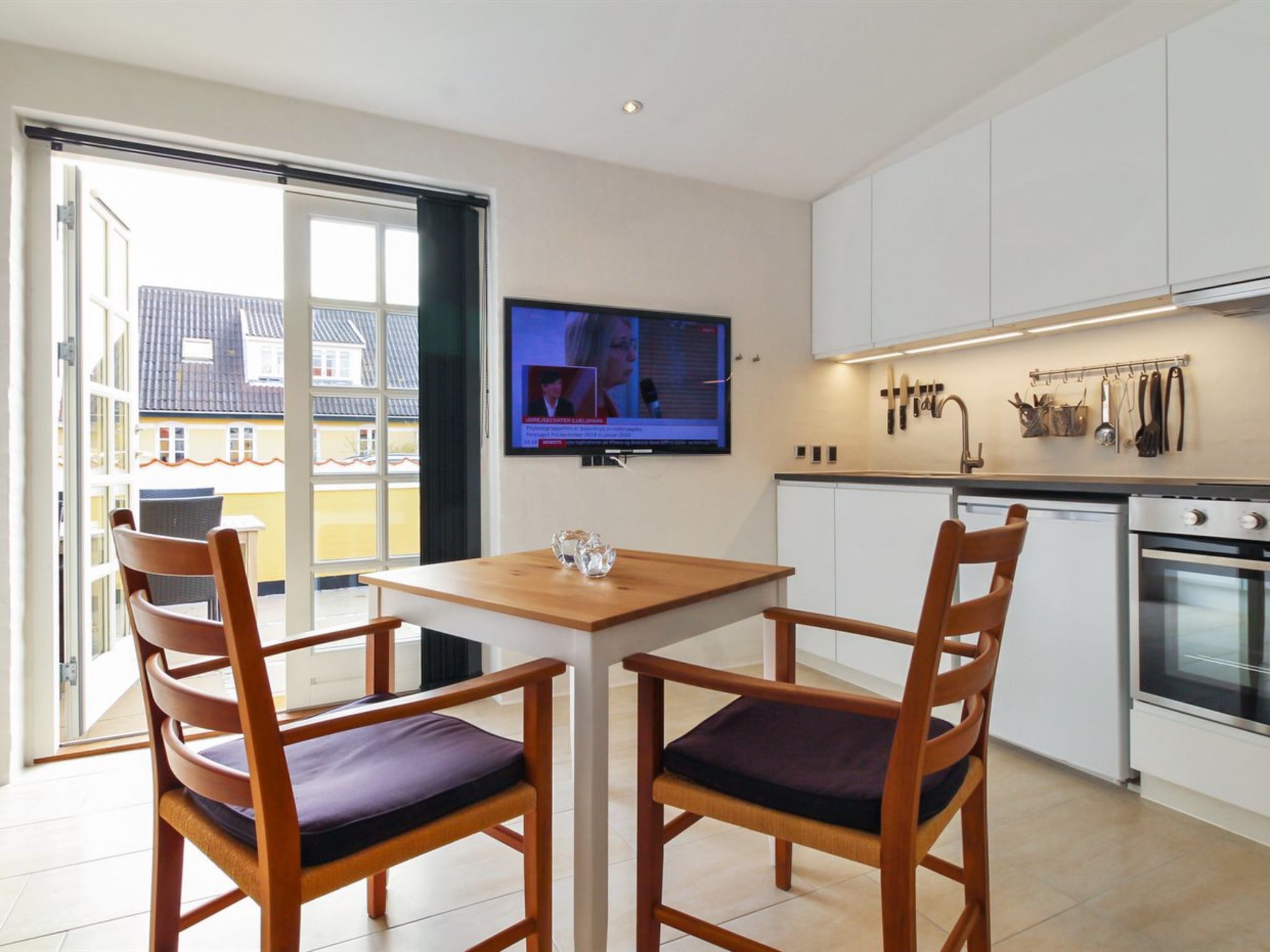 "Alkmund" - 800m from the sea-Binnen