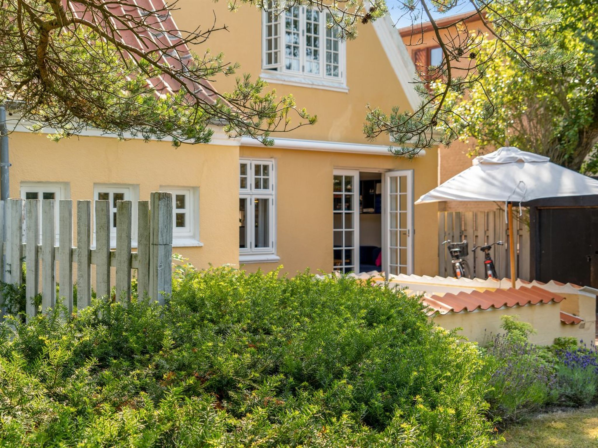 "Amila" - 425m from the sea - Draußen