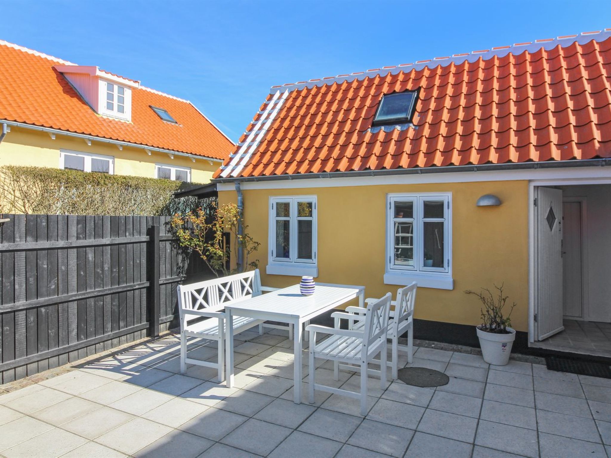 "Gunulf" - 150m from the sea - Buiten