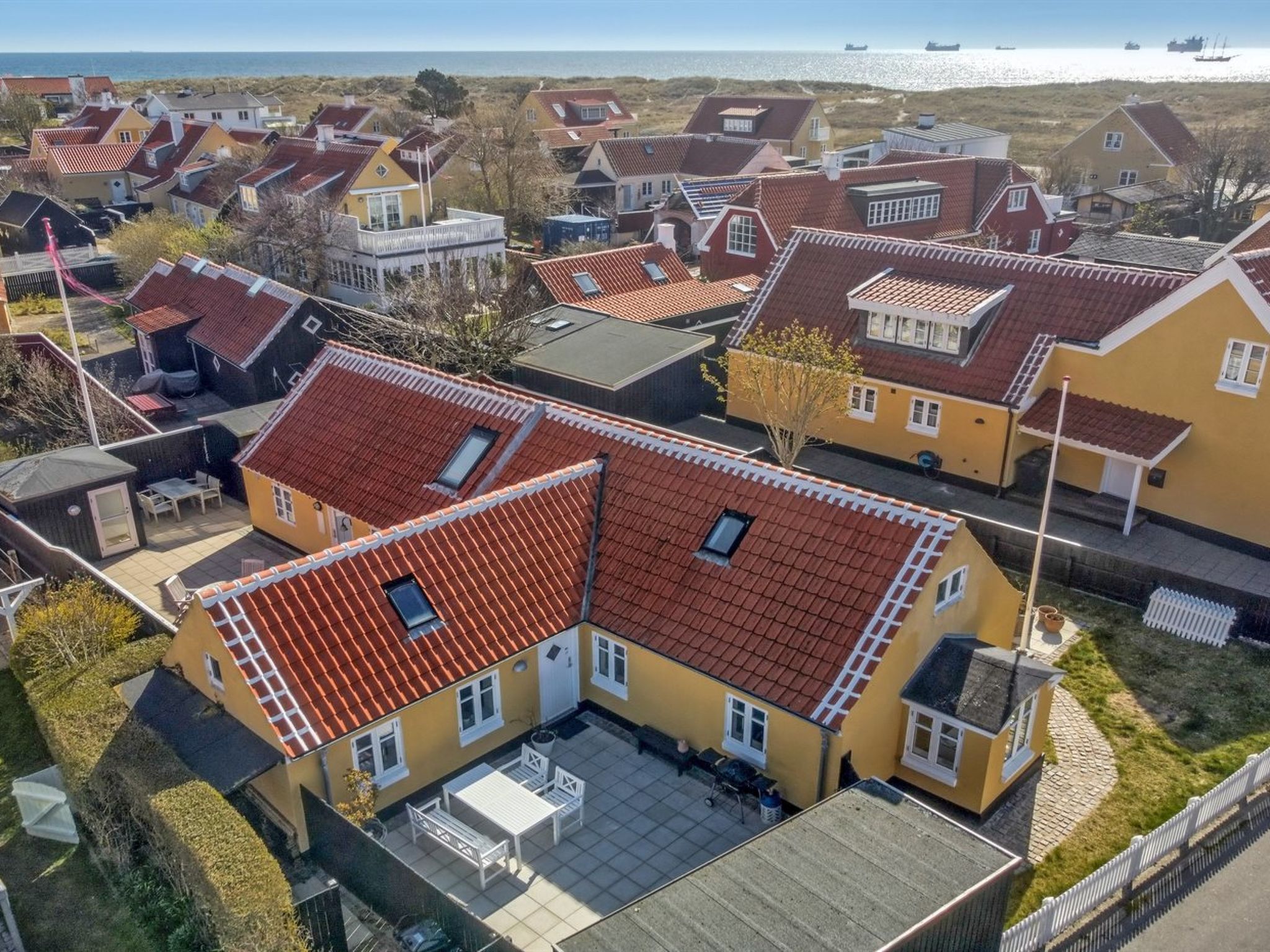 "Gunulf" - 150m from the sea - Buiten