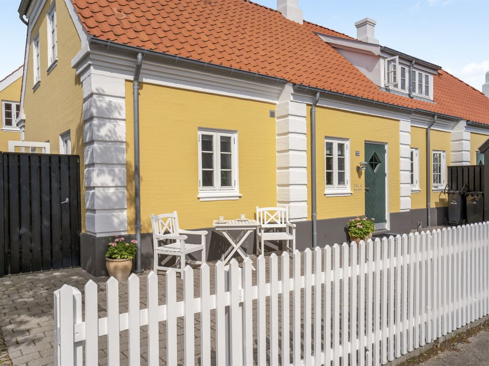 "Stephie" - 1.1km from the sea - Buiten