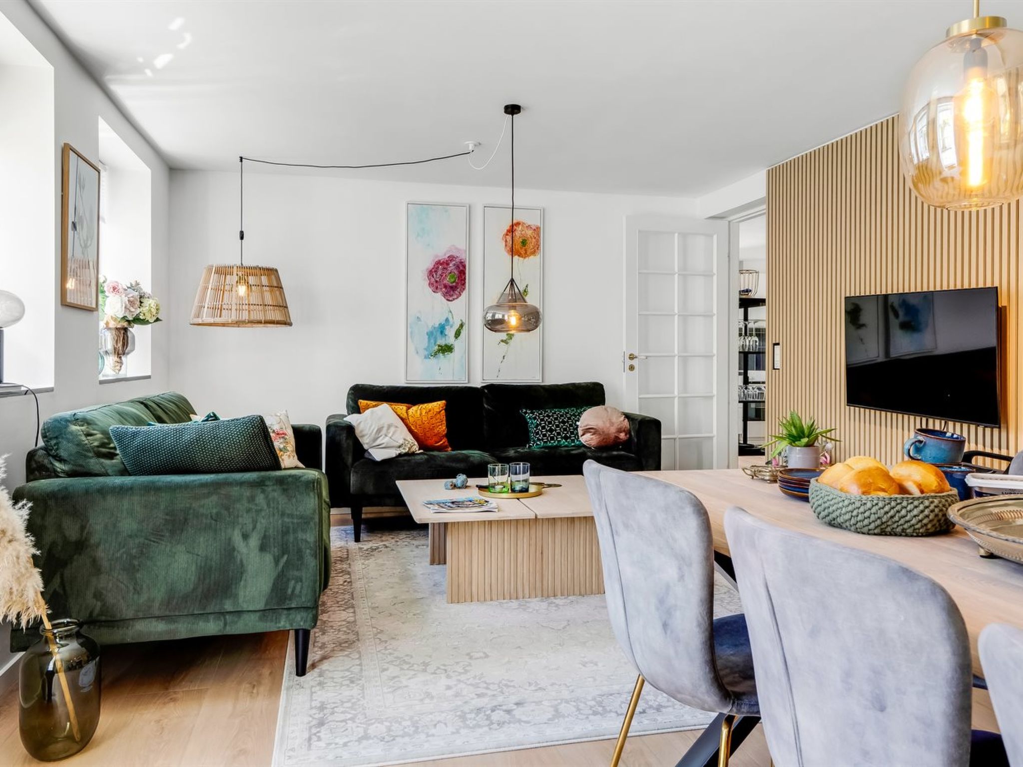 "Viivi" - 900m from the sea - Binnen