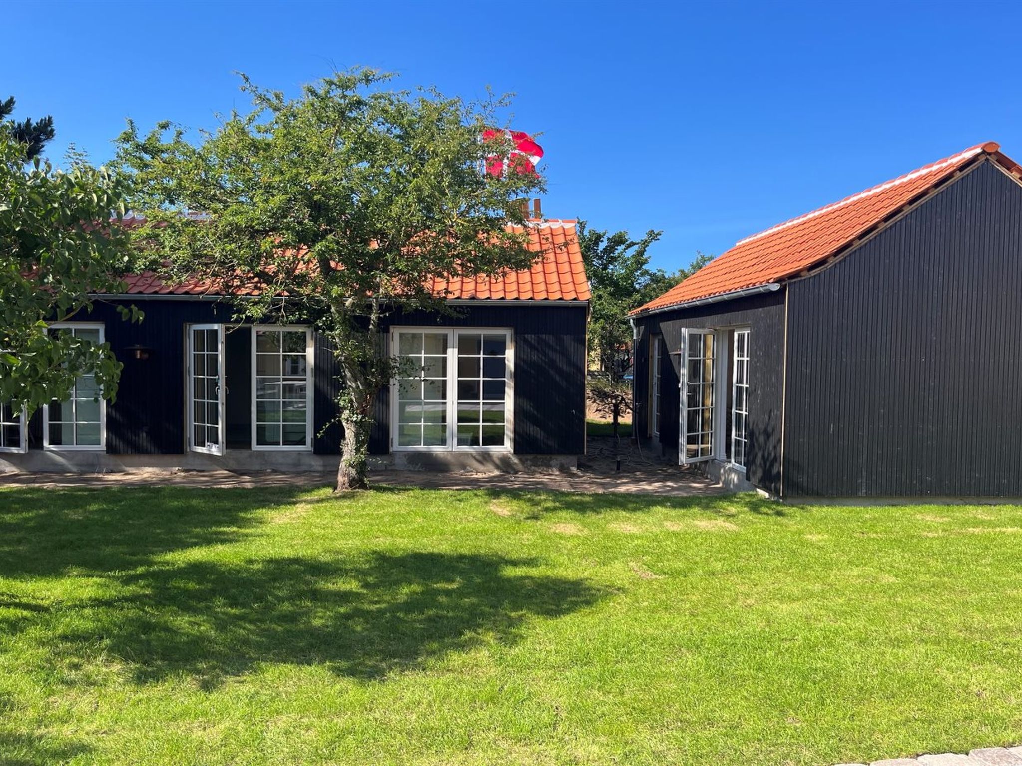 "Skrollan" - 100m from the sea - Buiten