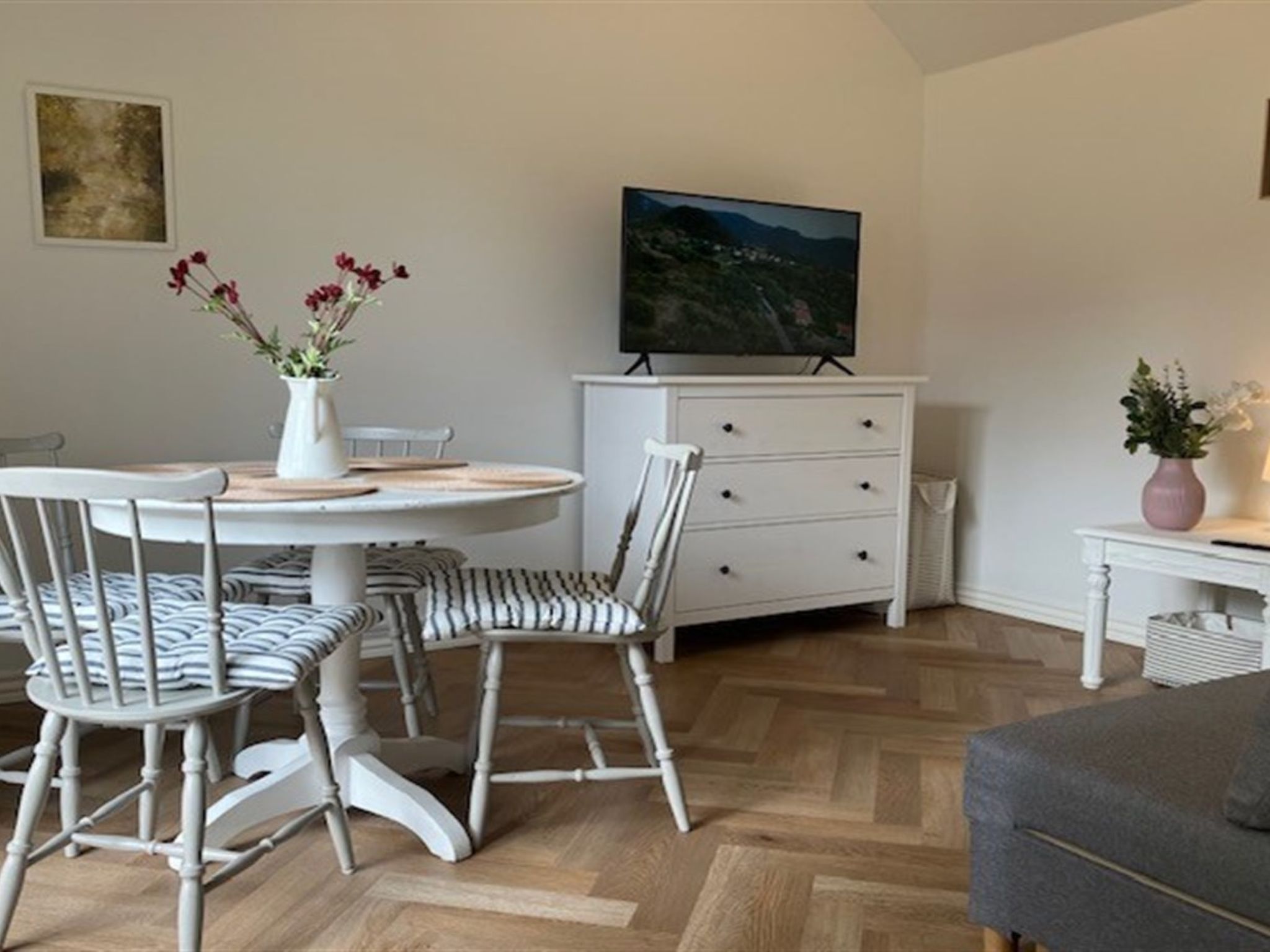 "Skrollan" - 100m from the sea - Binnen