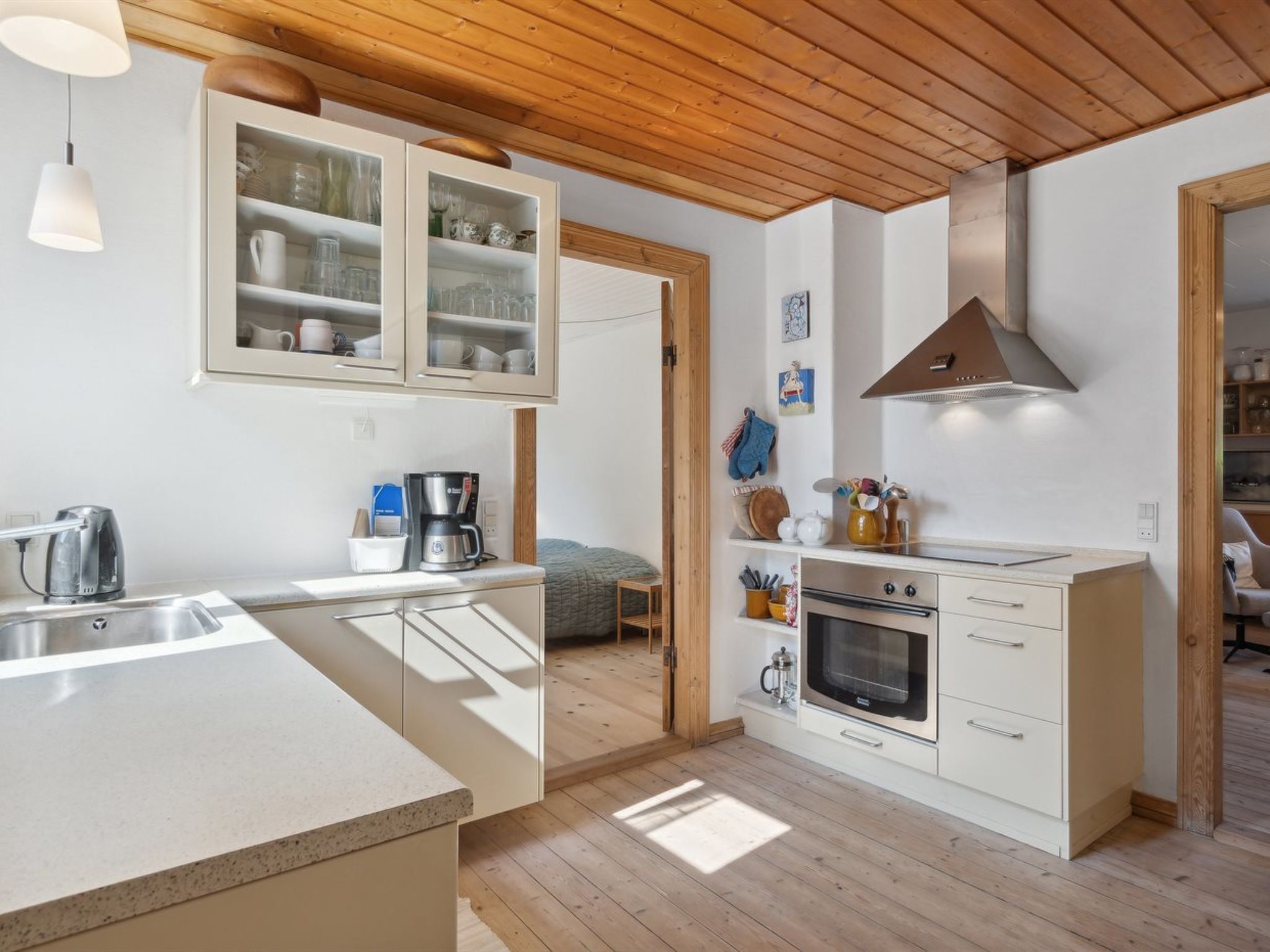 "Cordelia" - 1km from the sea-Inside