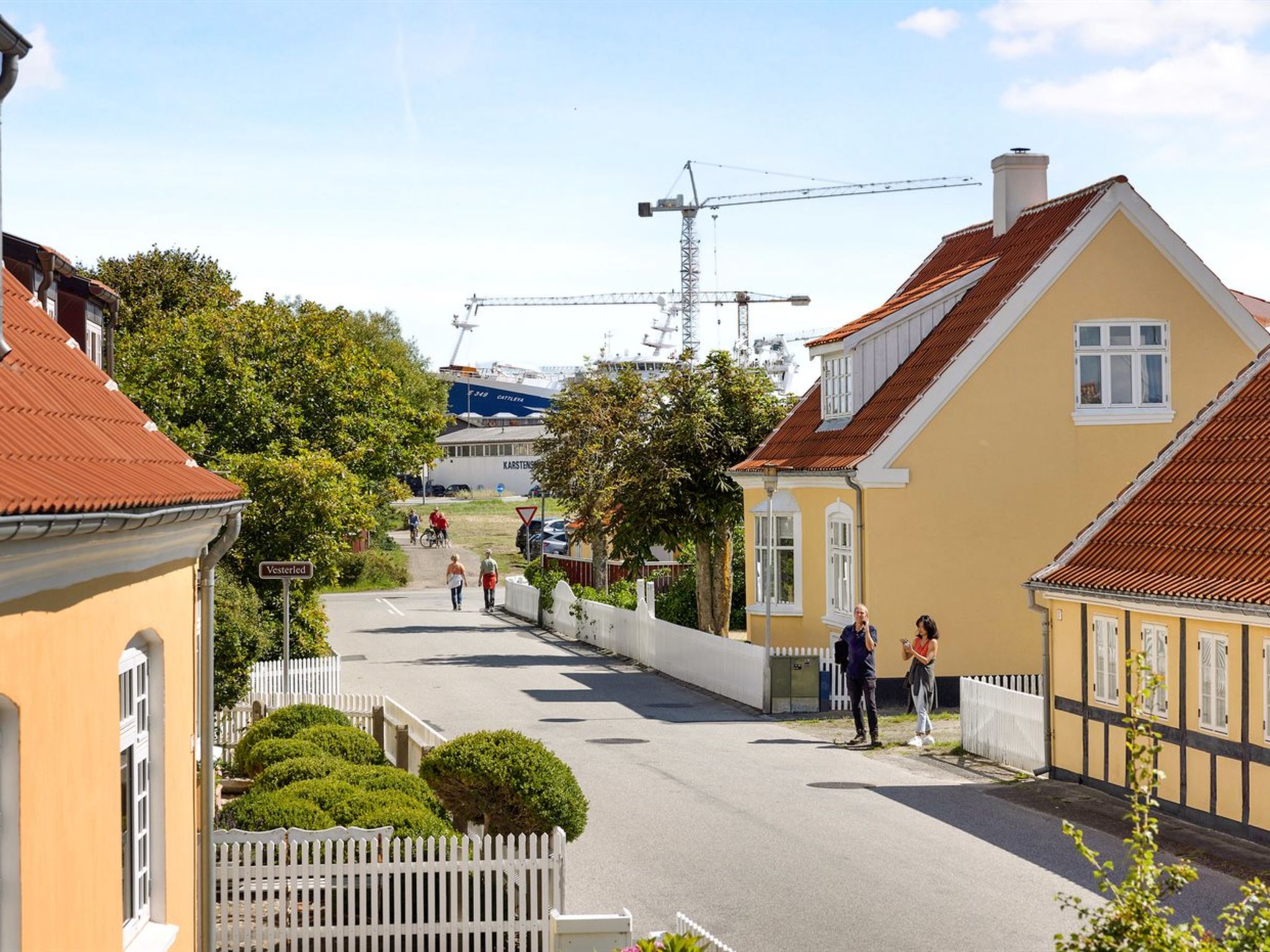 "Karmen" - 100m from the sea - Outside