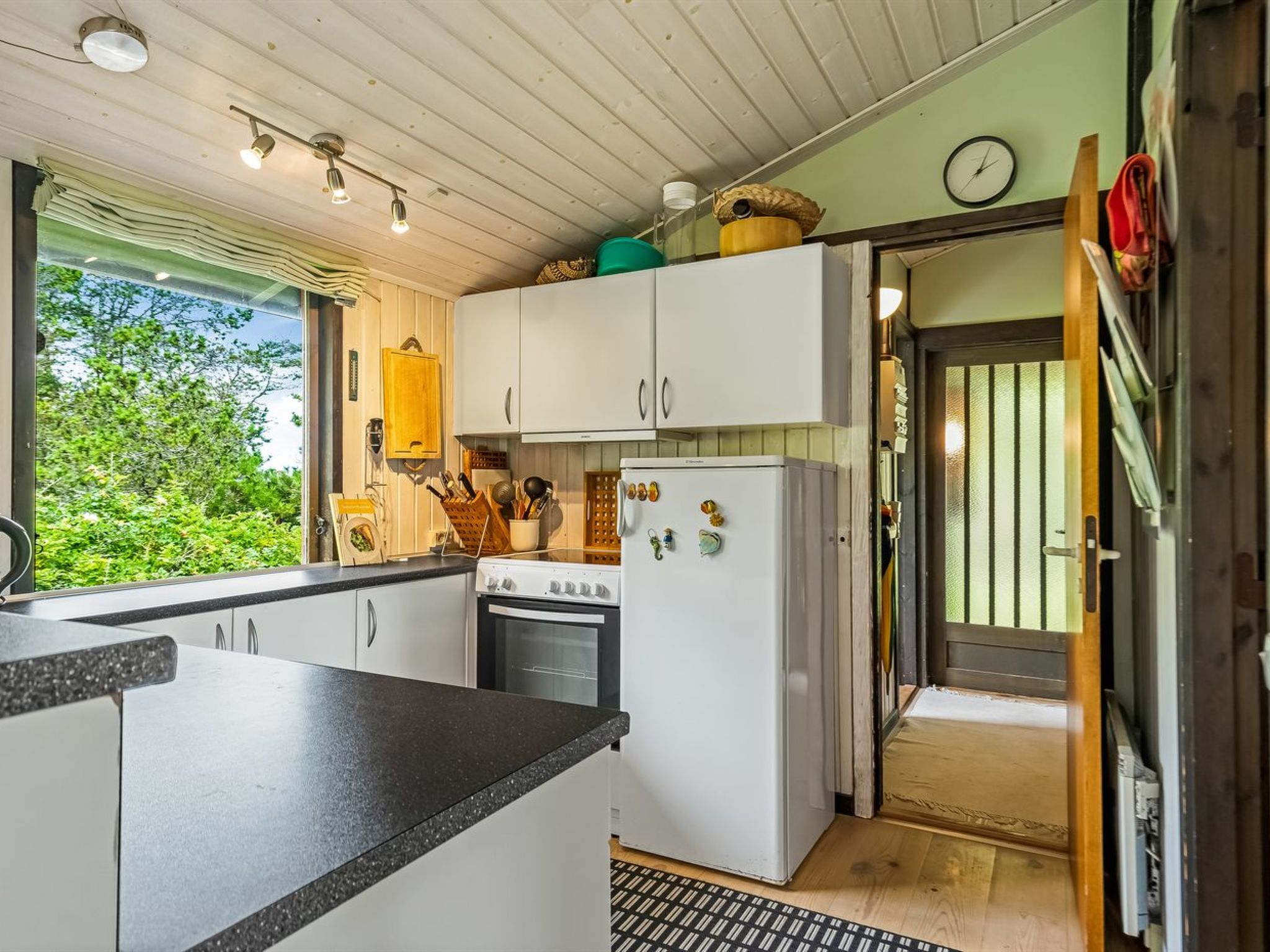 "Vemund" - 300m from the sea