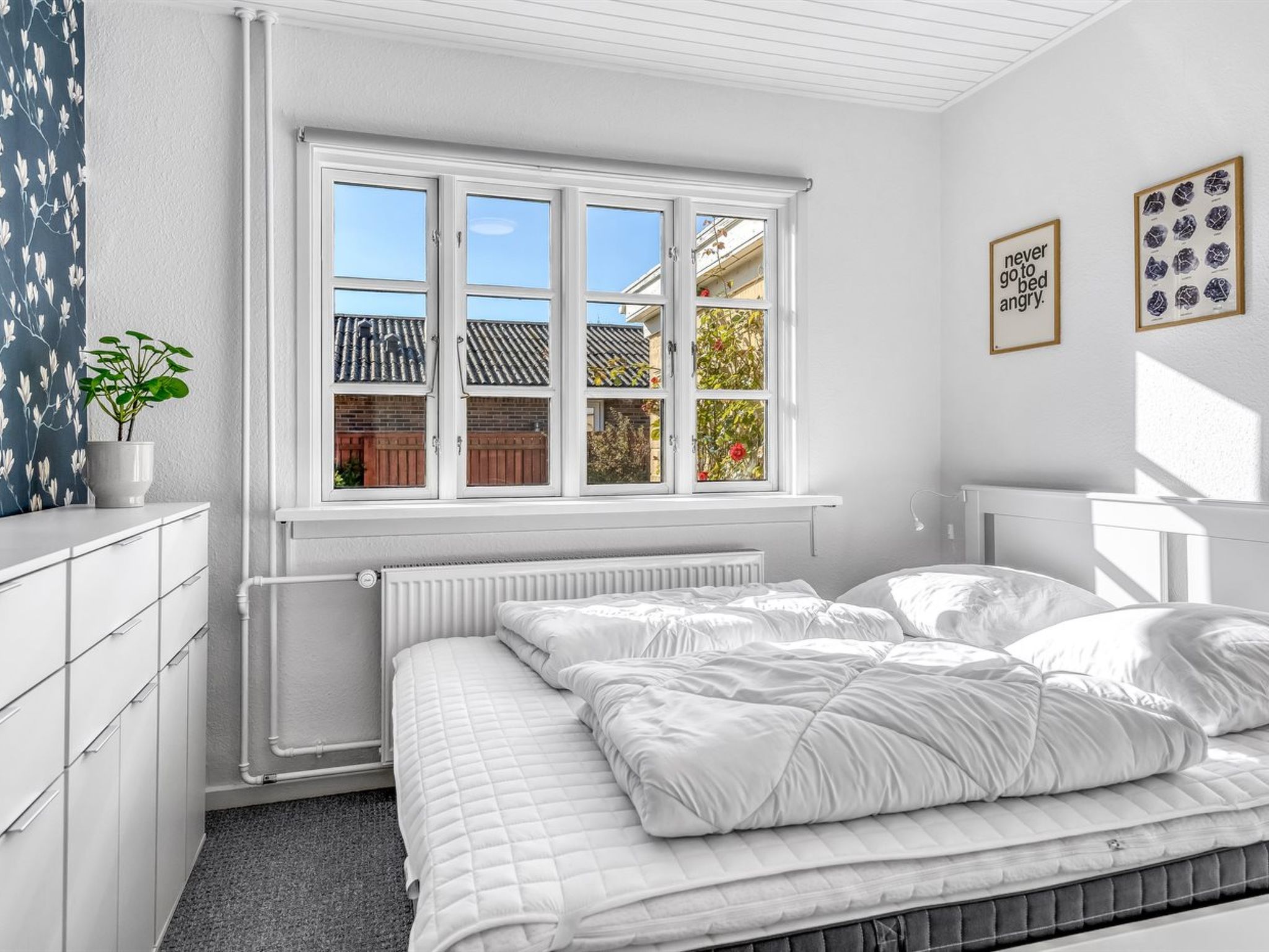 "Julie" - 700m from the sea-Inside